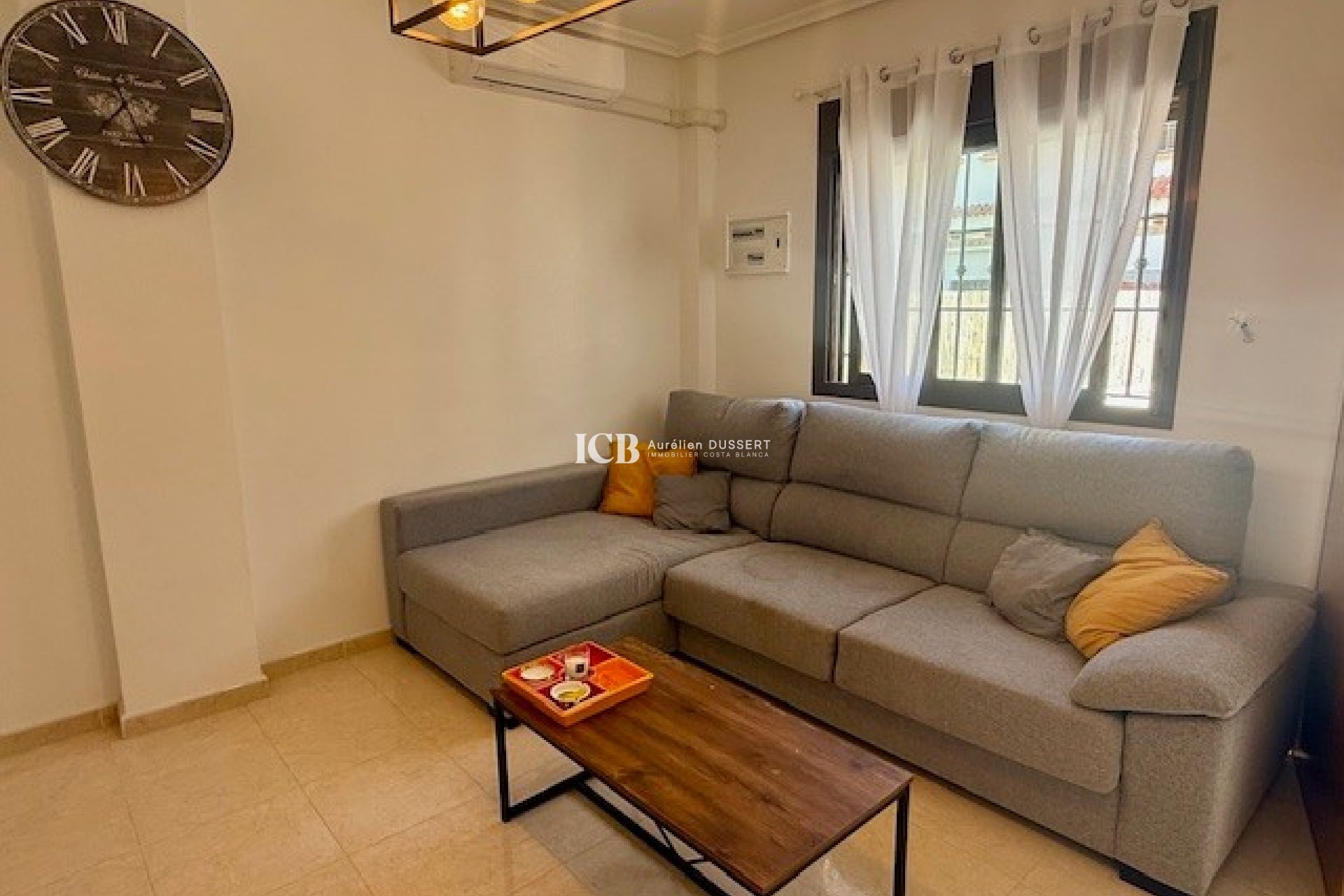 Resale - Townhouse -
San Miguel de Salinas