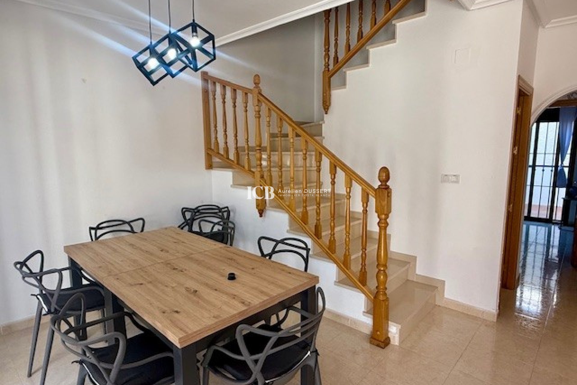 Resale - Townhouse -
San Miguel de Salinas