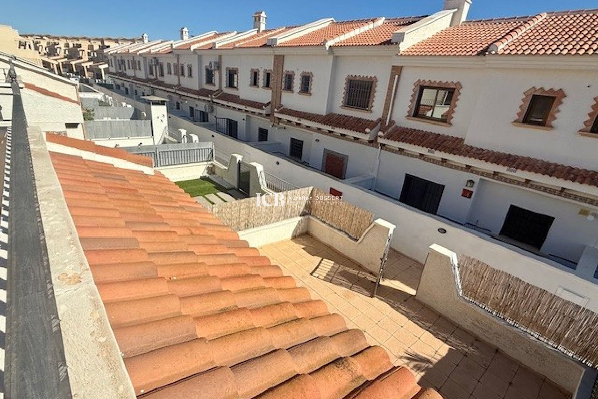 Resale - Townhouse -
San Miguel de Salinas