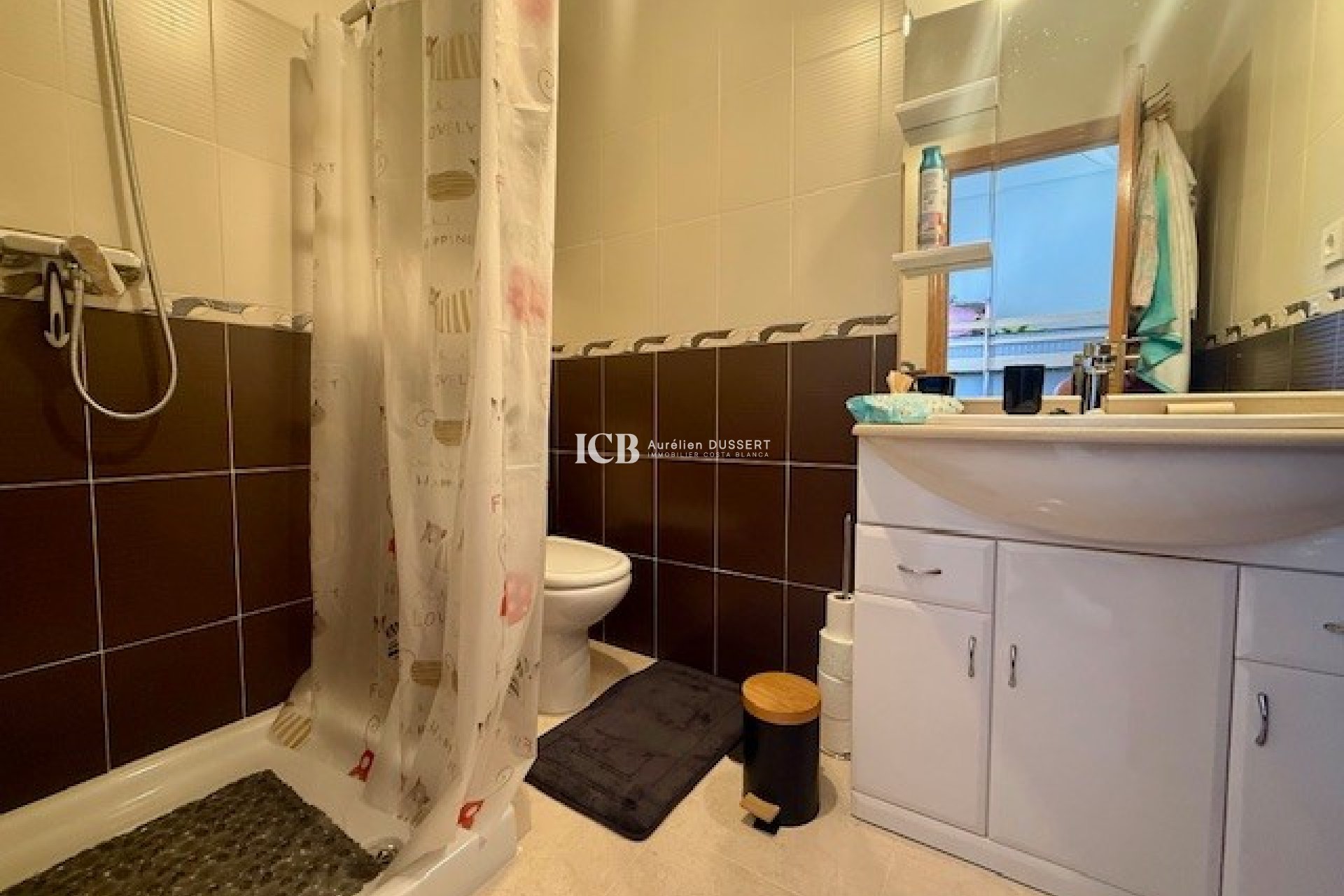 Resale - Townhouse -
San Miguel de Salinas