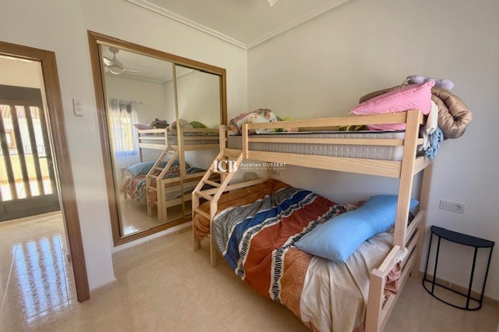 Resale - Townhouse -
San Miguel de Salinas