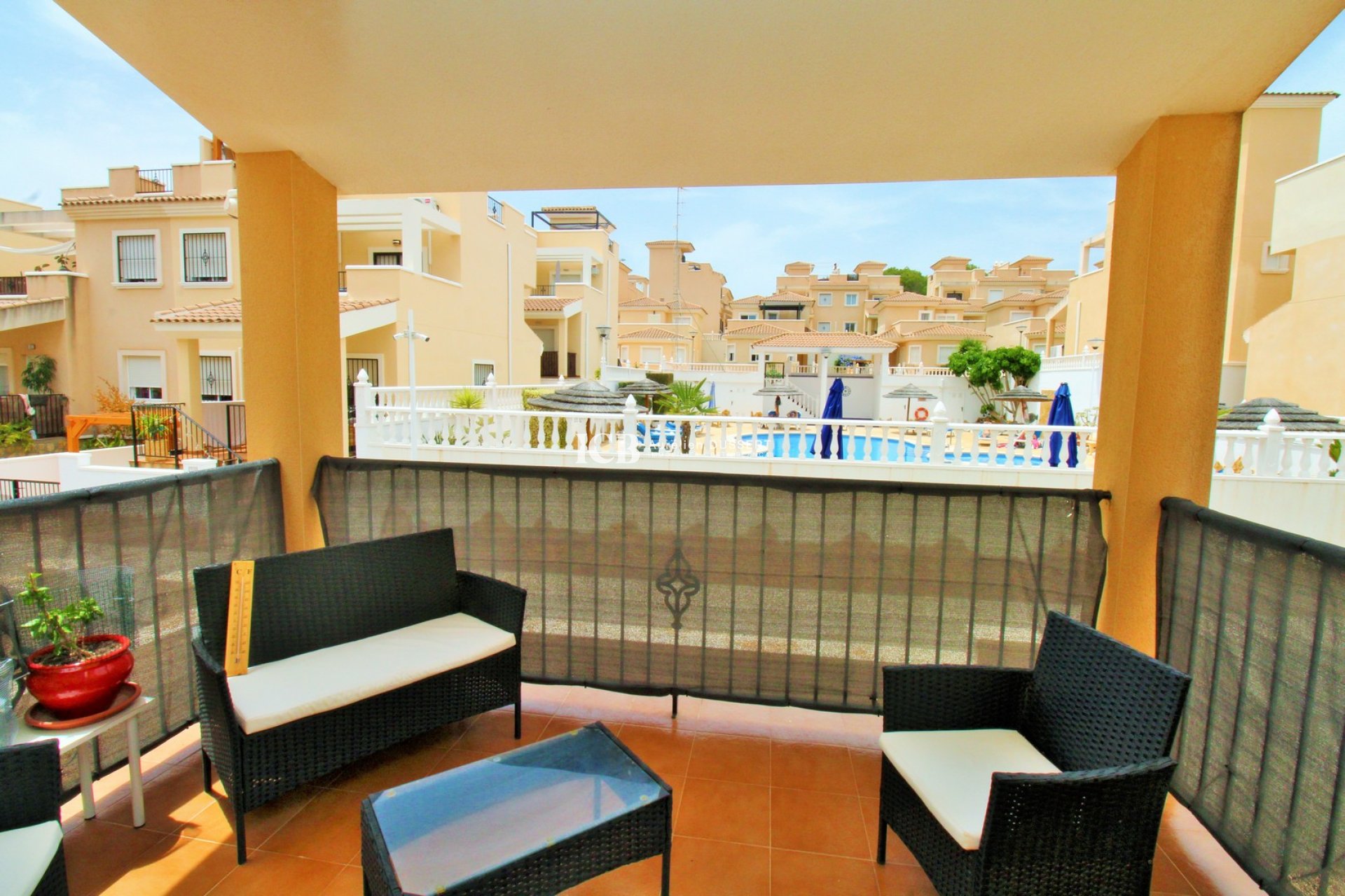 Resale - Townhouse -
San Miguel de Salinas