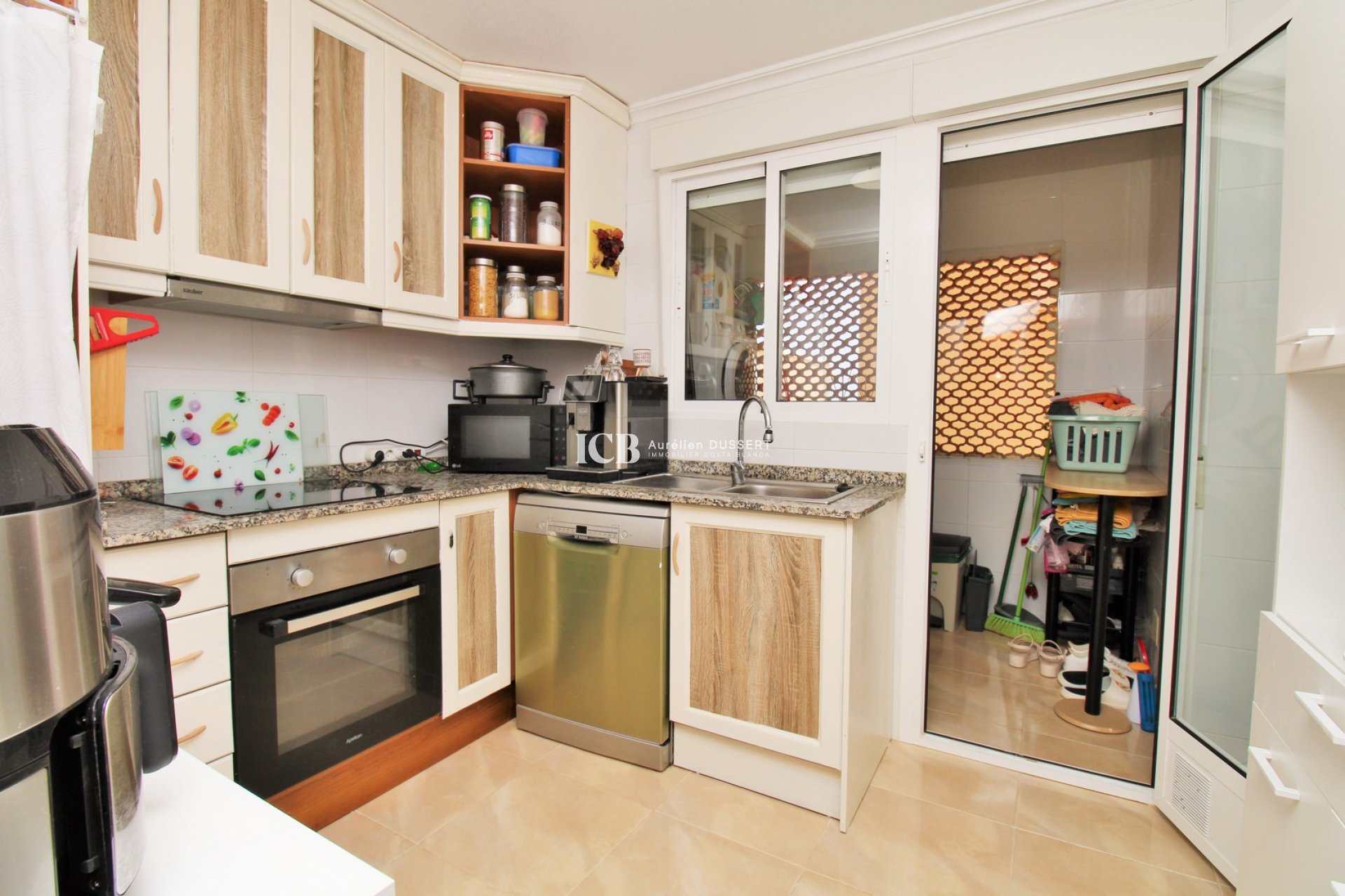 Resale - Townhouse -
San Miguel de Salinas