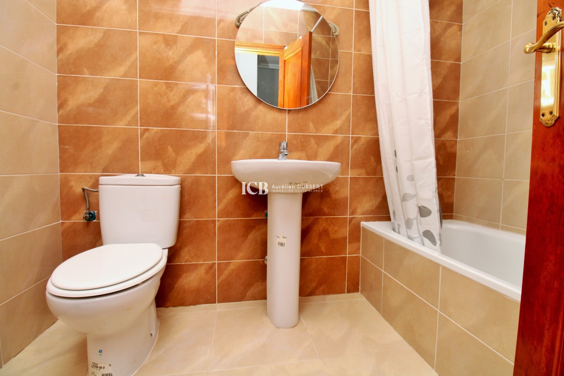 Resale - Townhouse -
San Miguel de Salinas