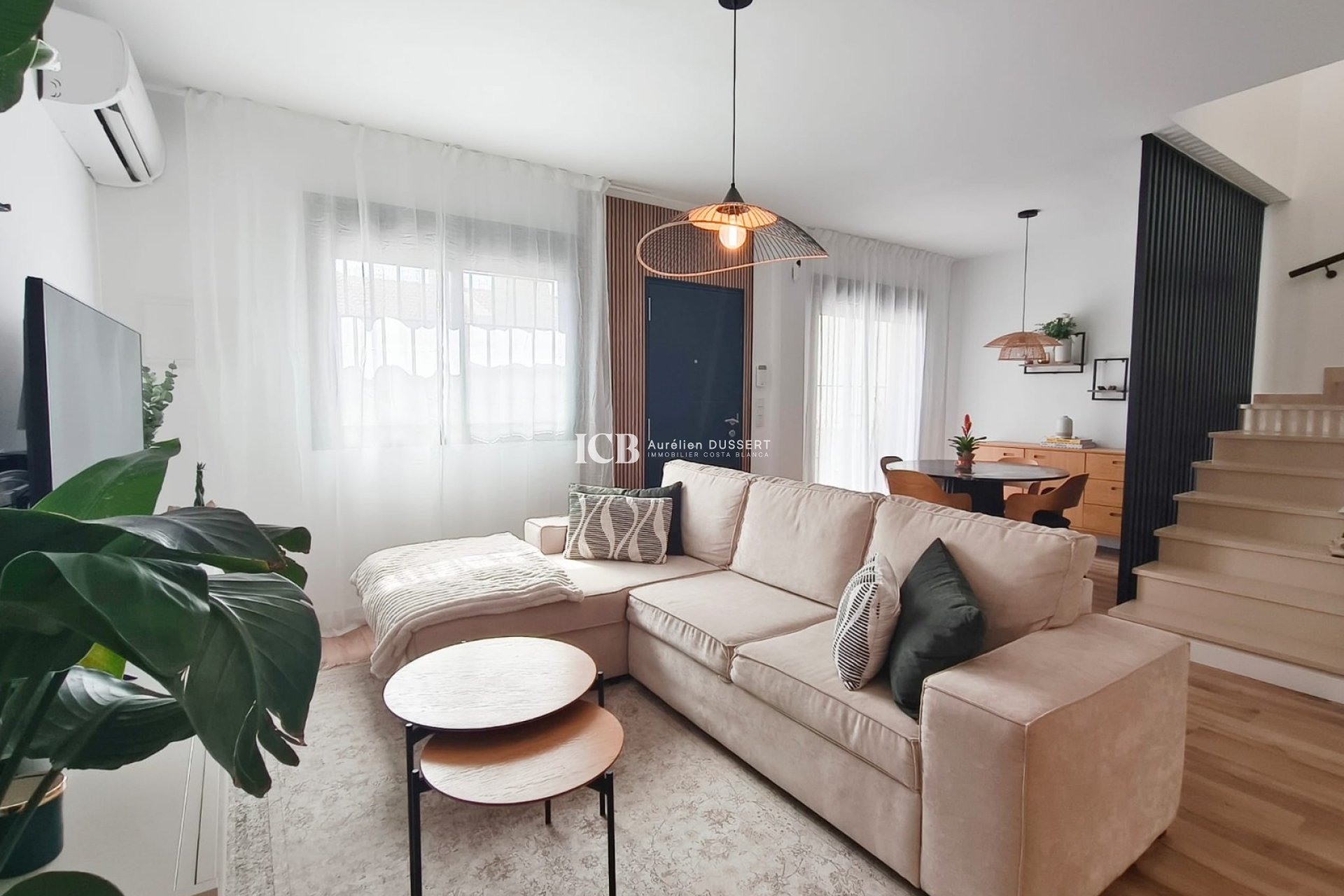Resale - Townhouse -
San Miguel de Salinas