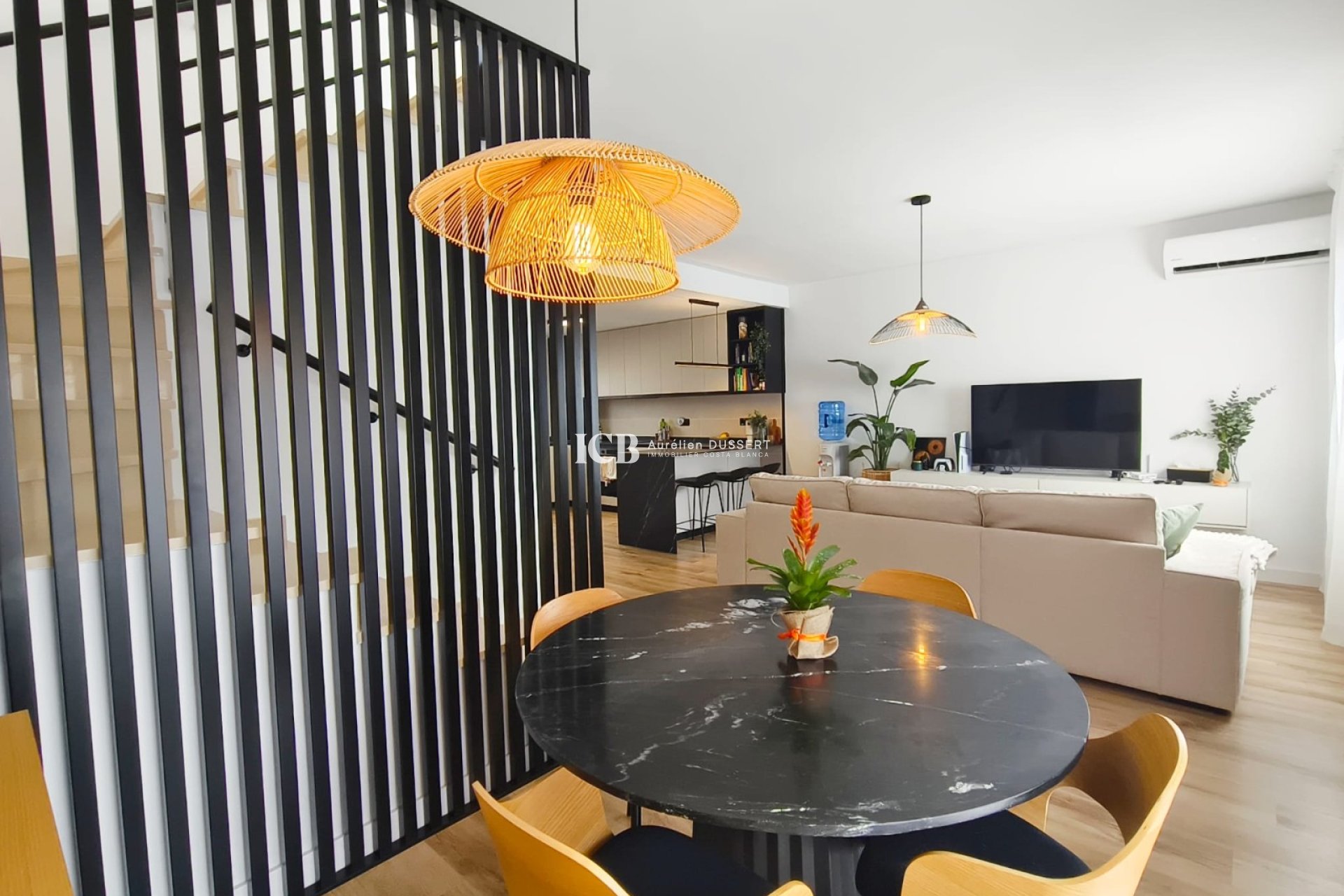 Resale - Townhouse -
San Miguel de Salinas
