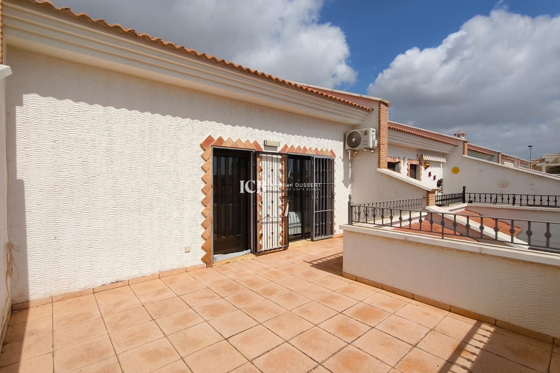 Resale - Townhouse -
San Miguel de Salinas