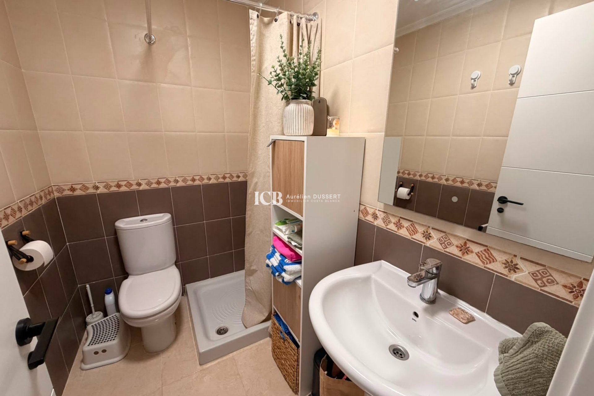 Resale - Townhouse -
San Miguel de Salinas