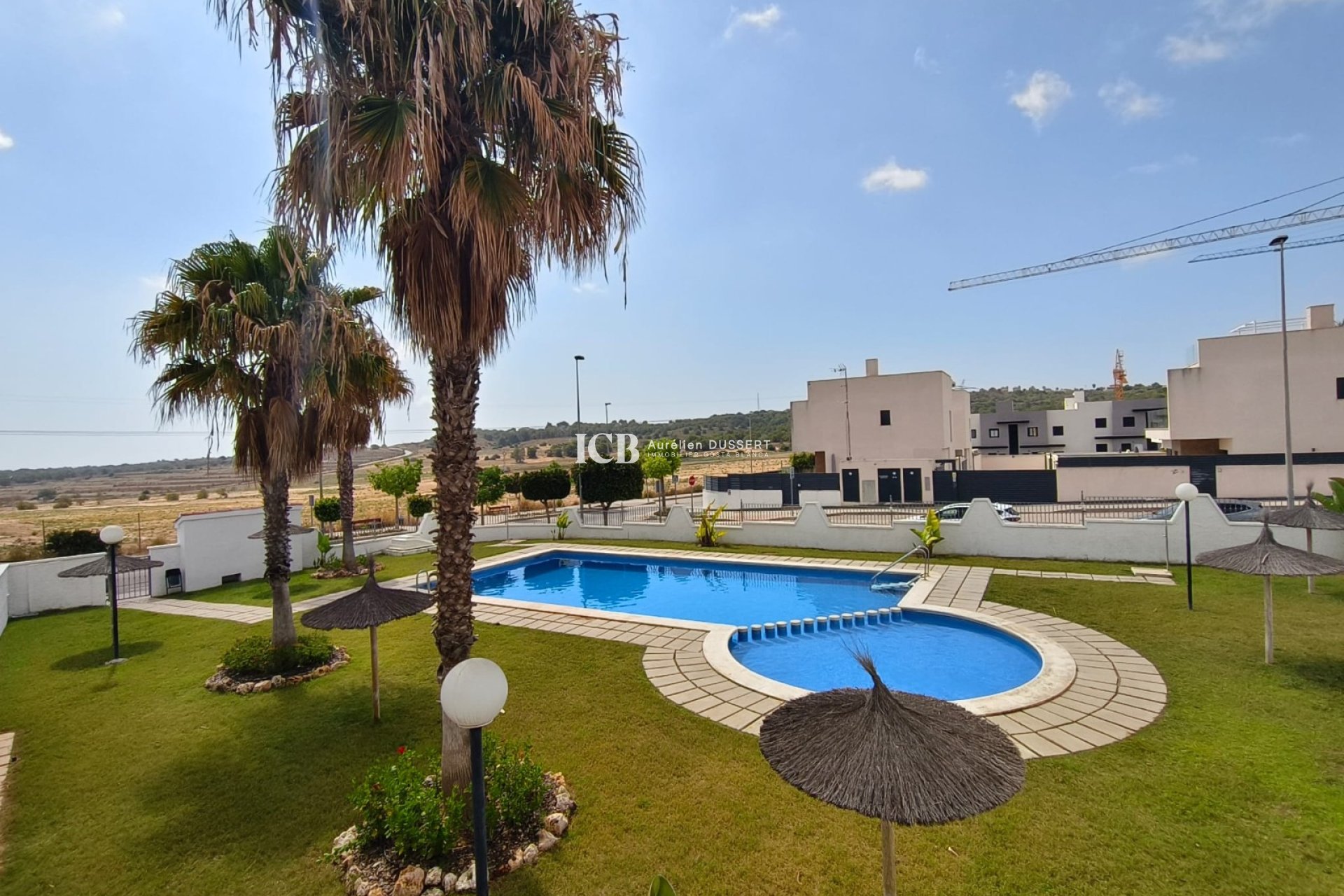Resale - Townhouse -
San Miguel de Salinas