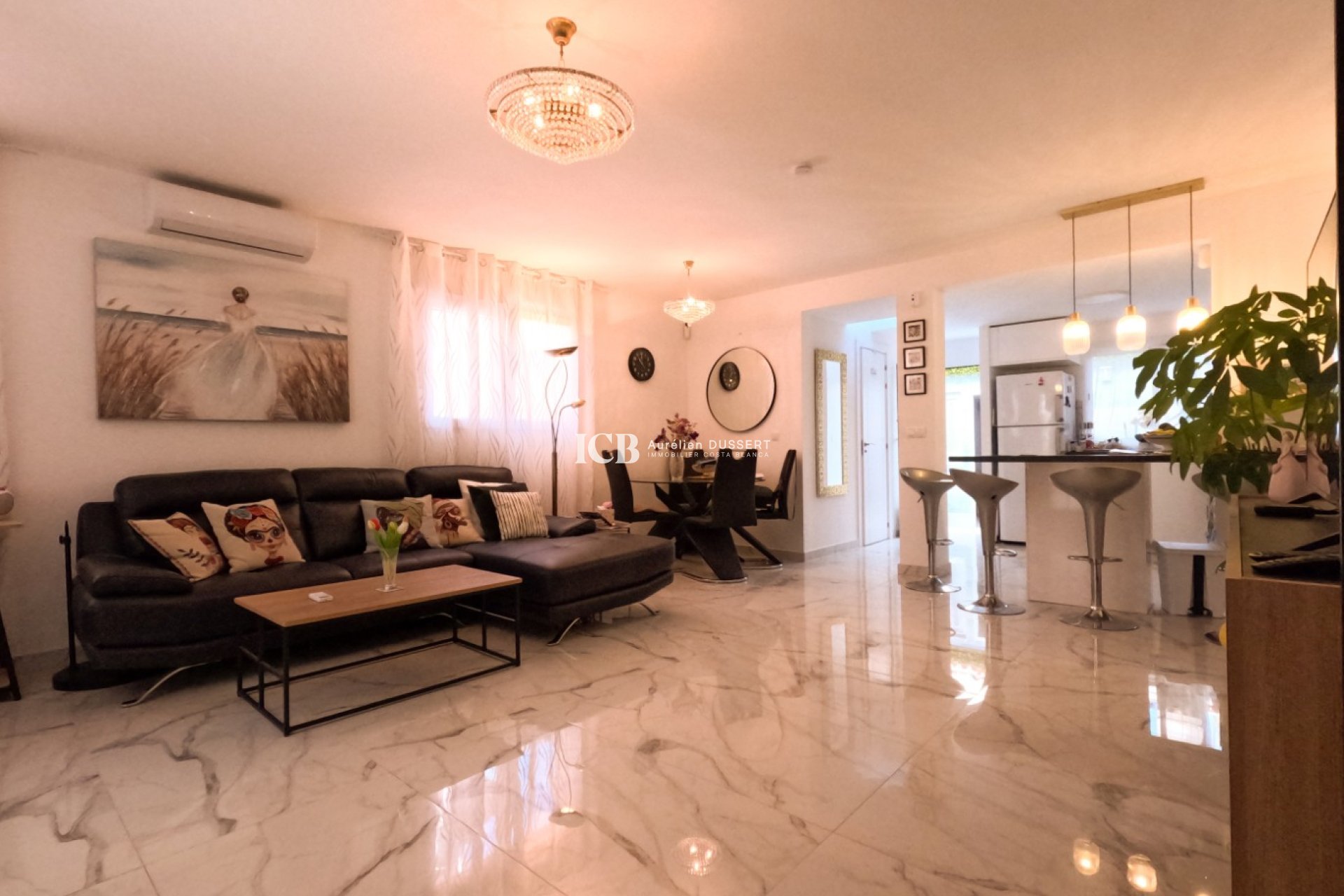 Resale - Townhouse -
Torrevieja - Playa de los Naufragos