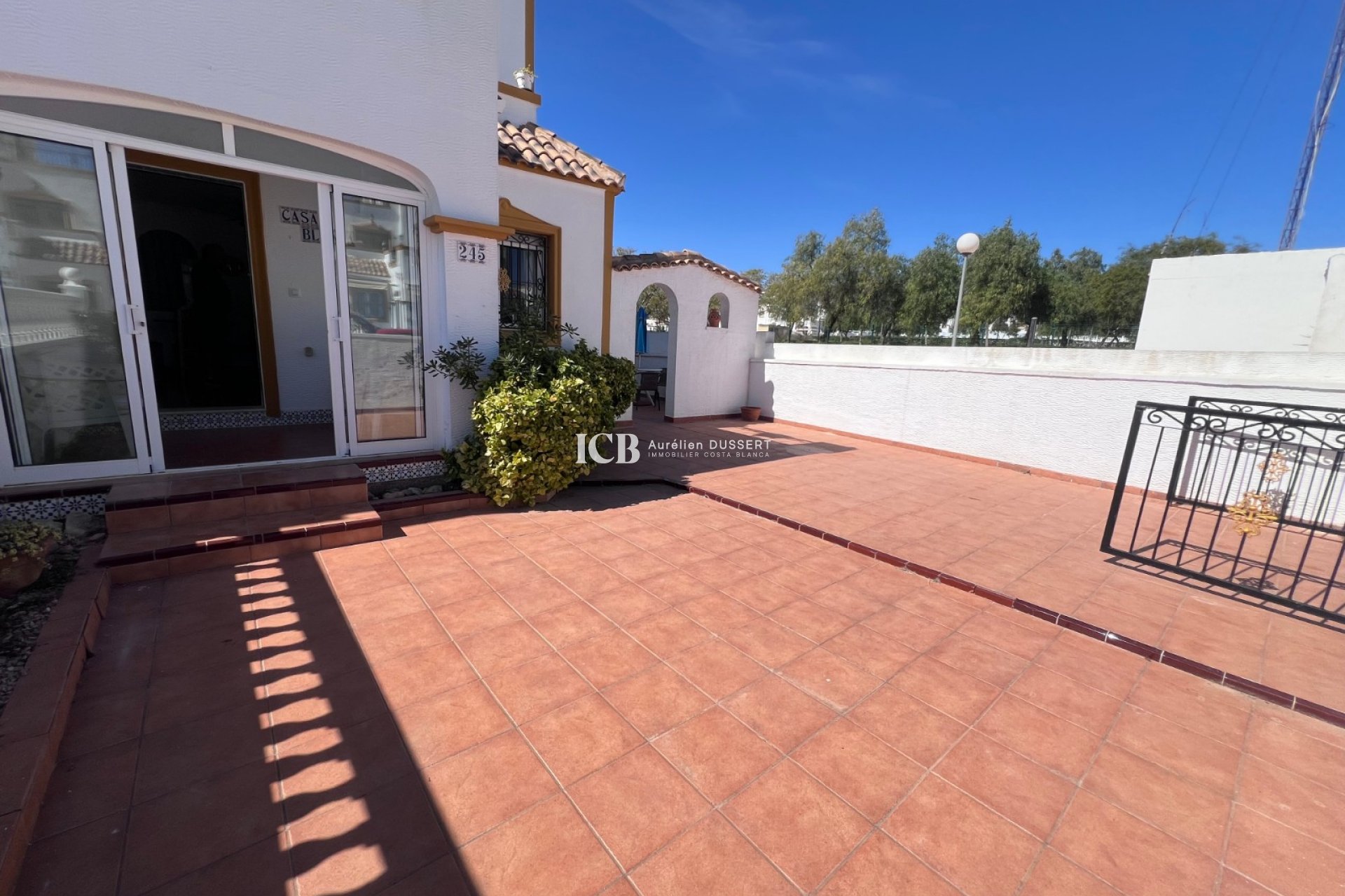 Resale - Townhouse -
Vistabella Golf - Vistabella