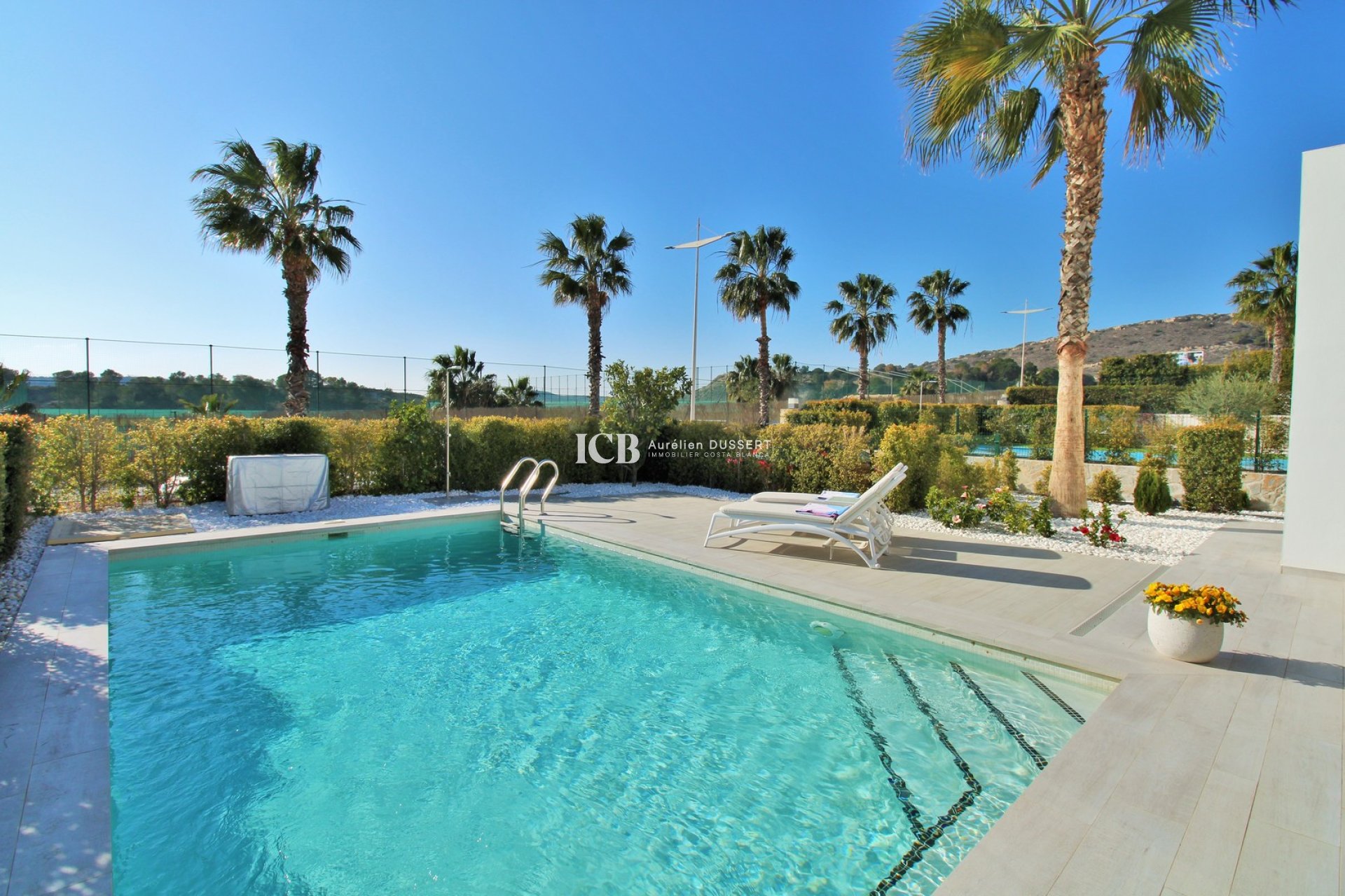 Resale - Villa -
Algorfa - La Finca Golf Resort