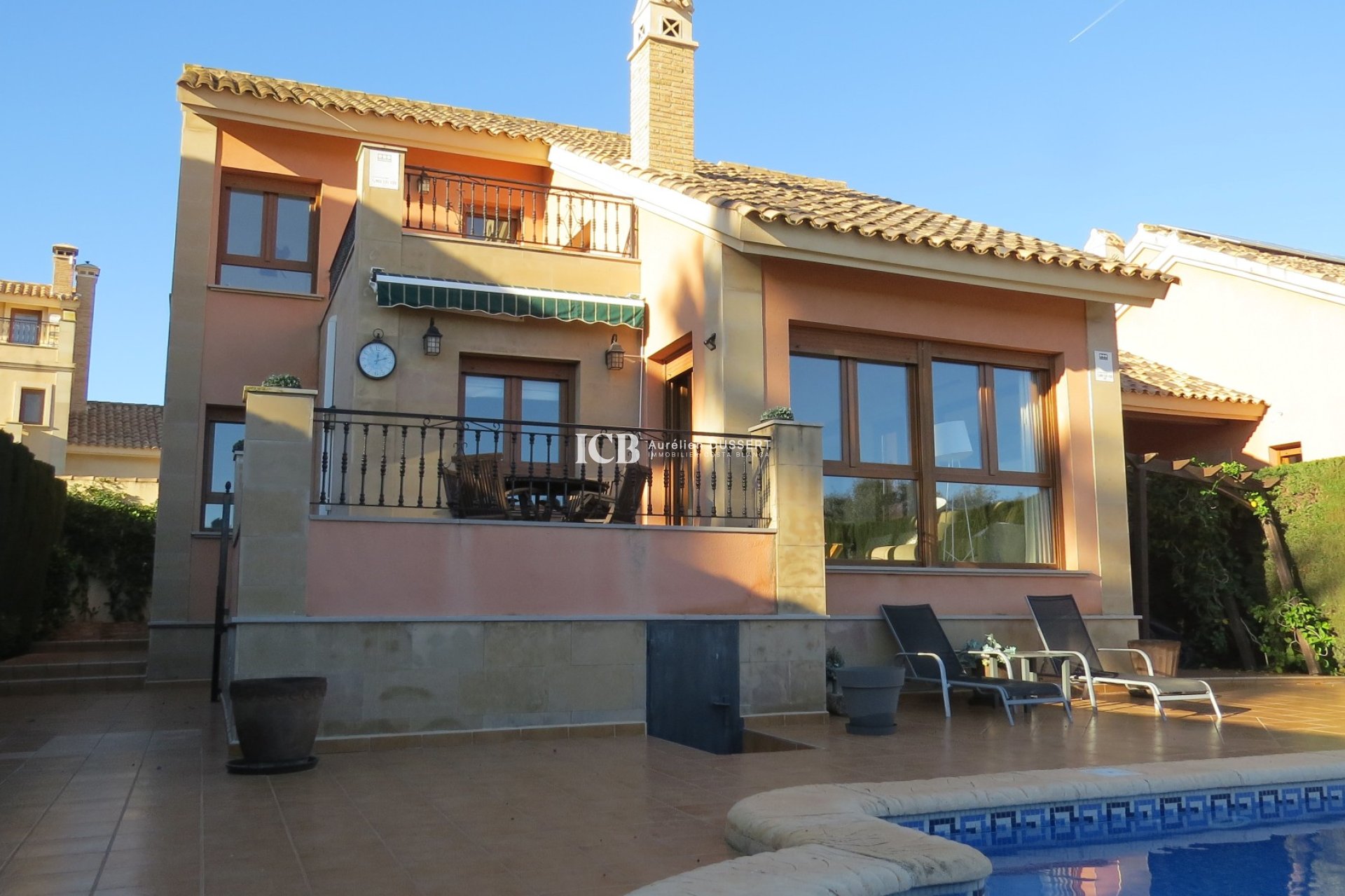 Resale - Villa -
Algorfa - La Finca Golf