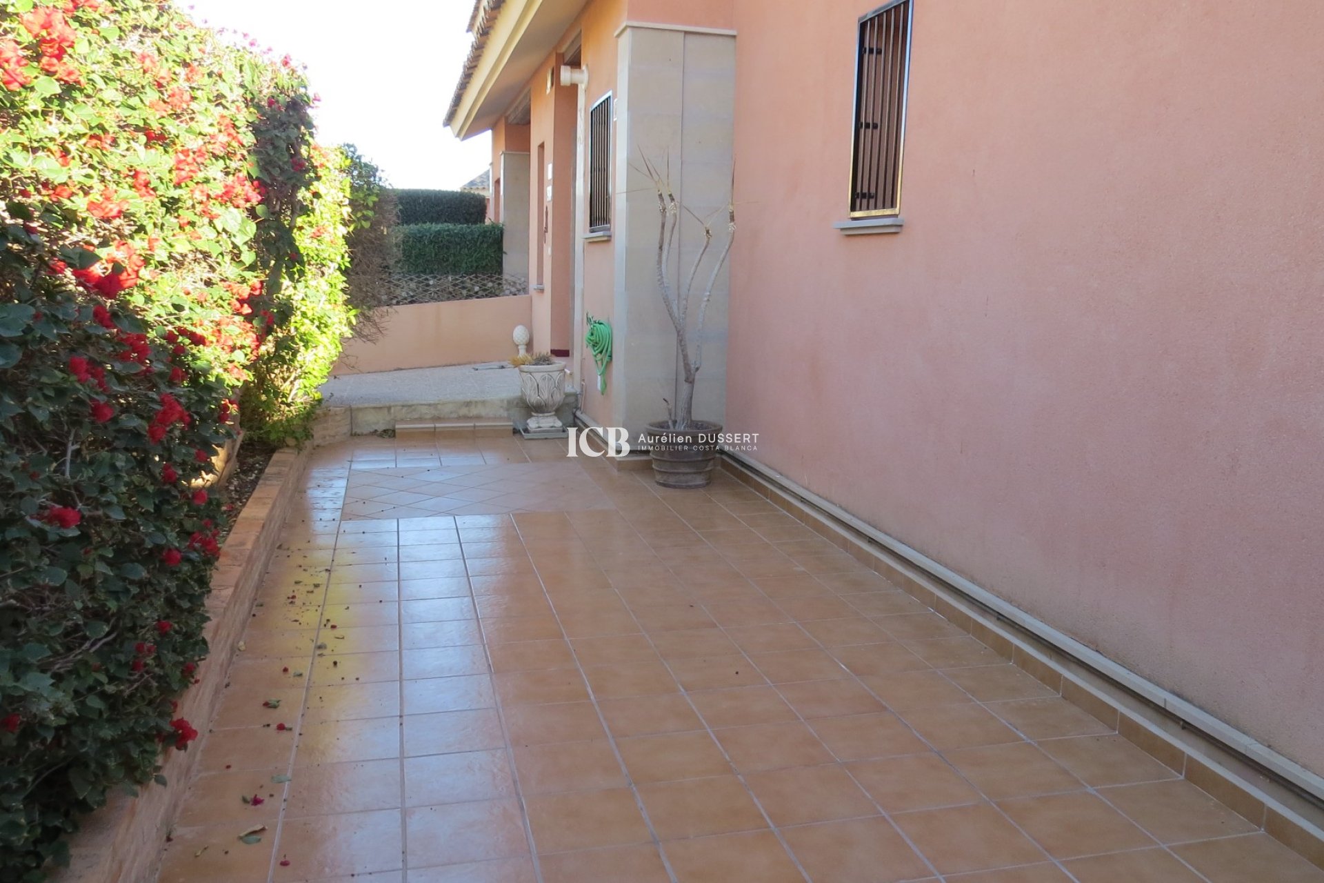 Resale - Villa -
Algorfa - La Finca Golf