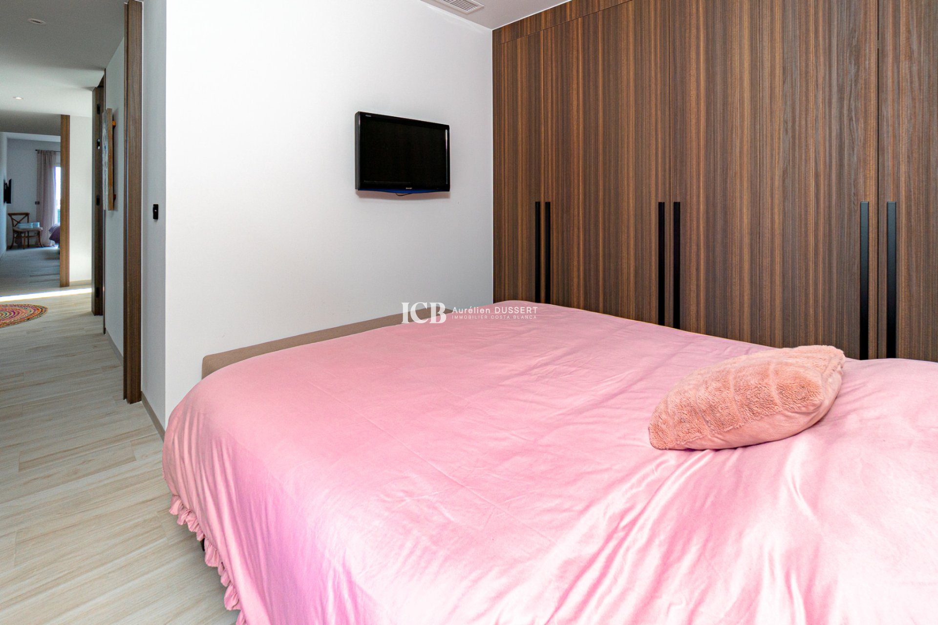 Resale - Villa -
Algorfa - La Finca Golf