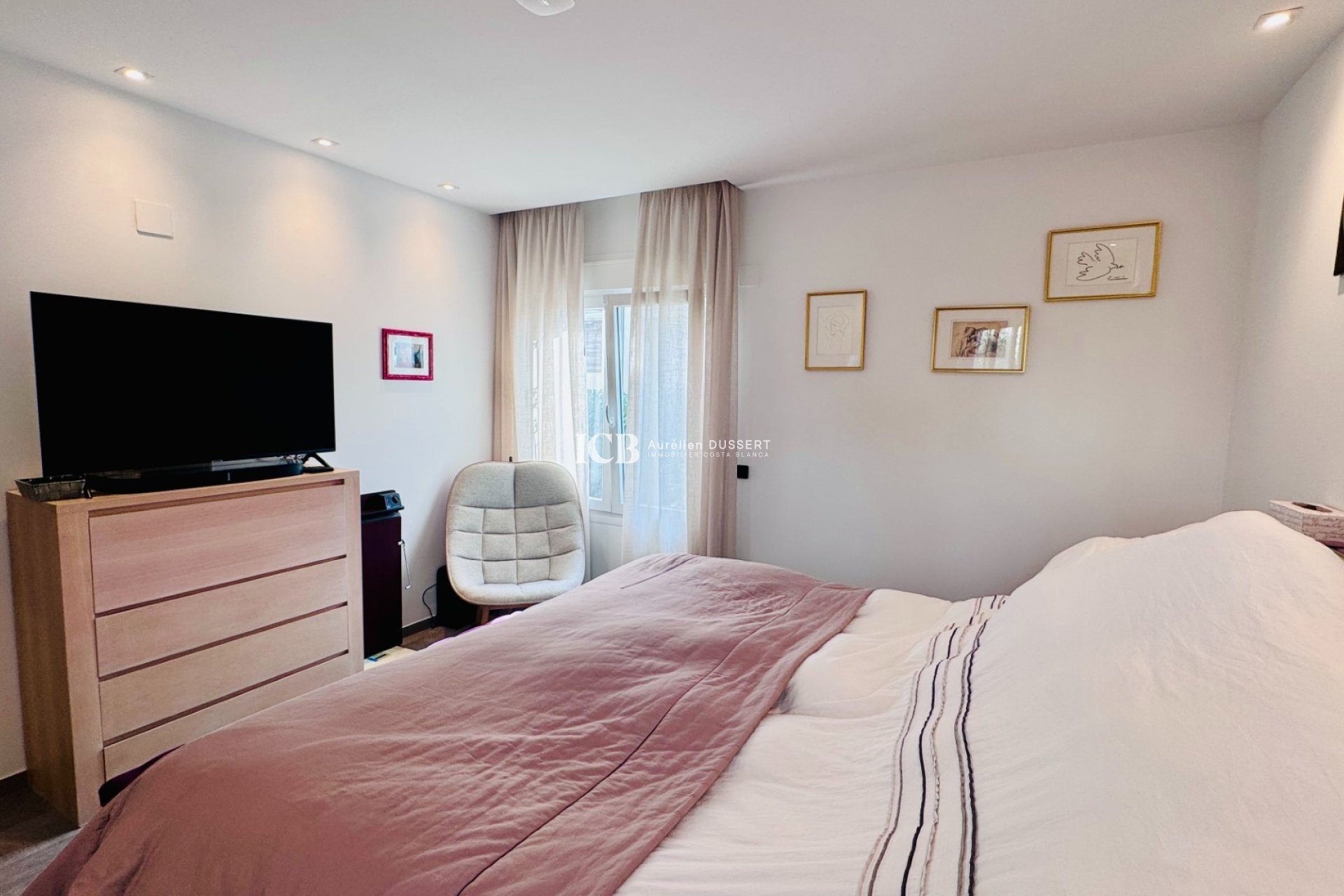 Resale - Villa -
Algorfa - La Finca Golf