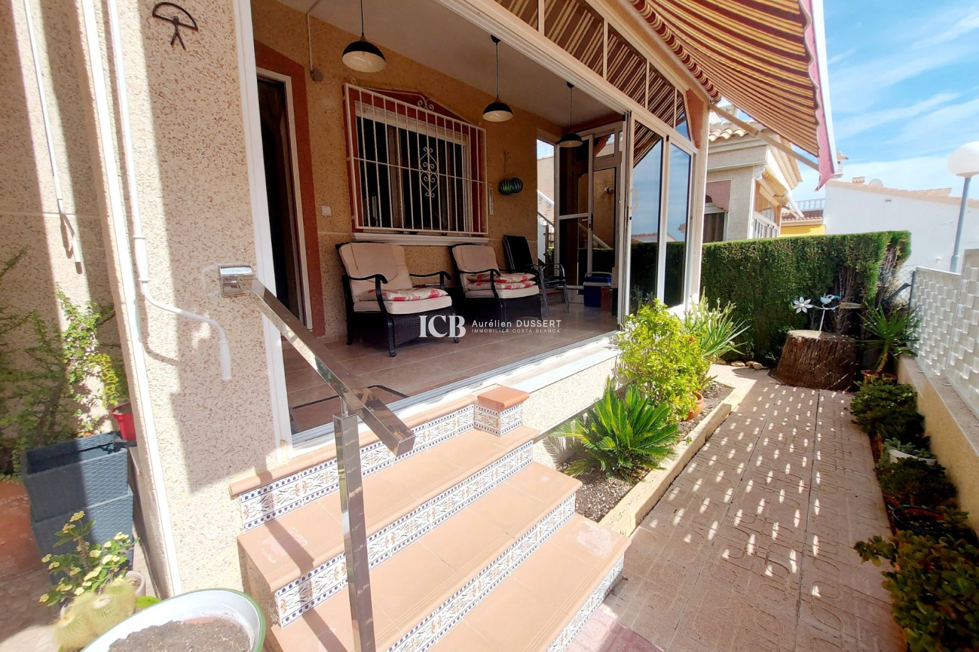 Resale - Villa -
Algorfa - Montemar