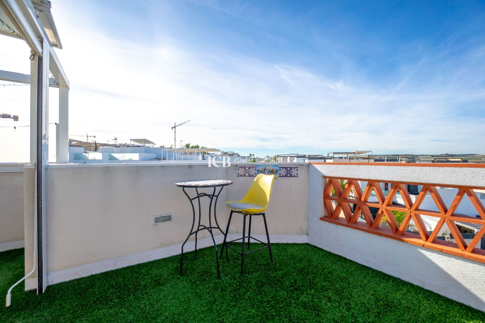 Resale - Villa -
Benijofar