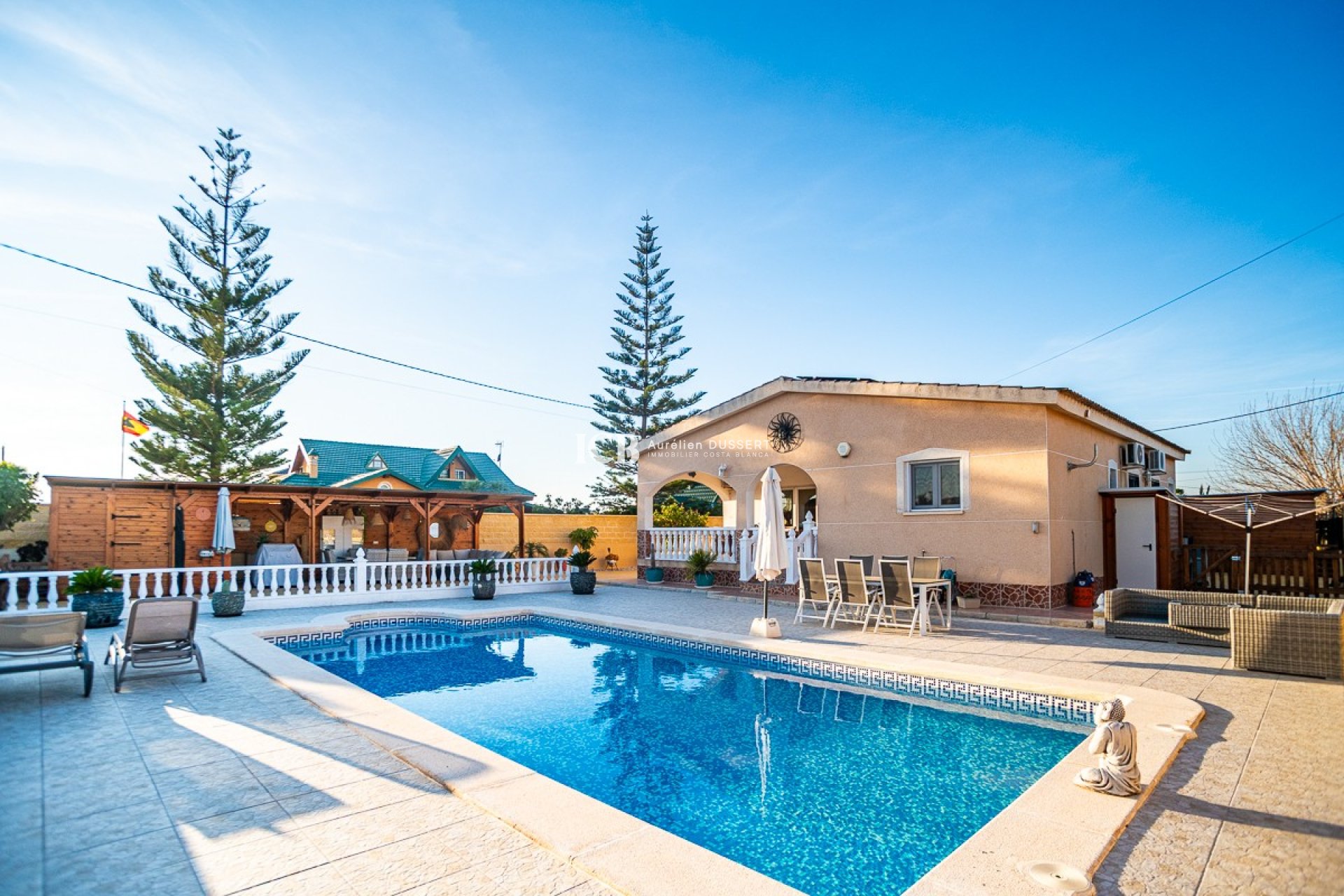 Resale - Villa -
CATRAL - Catral