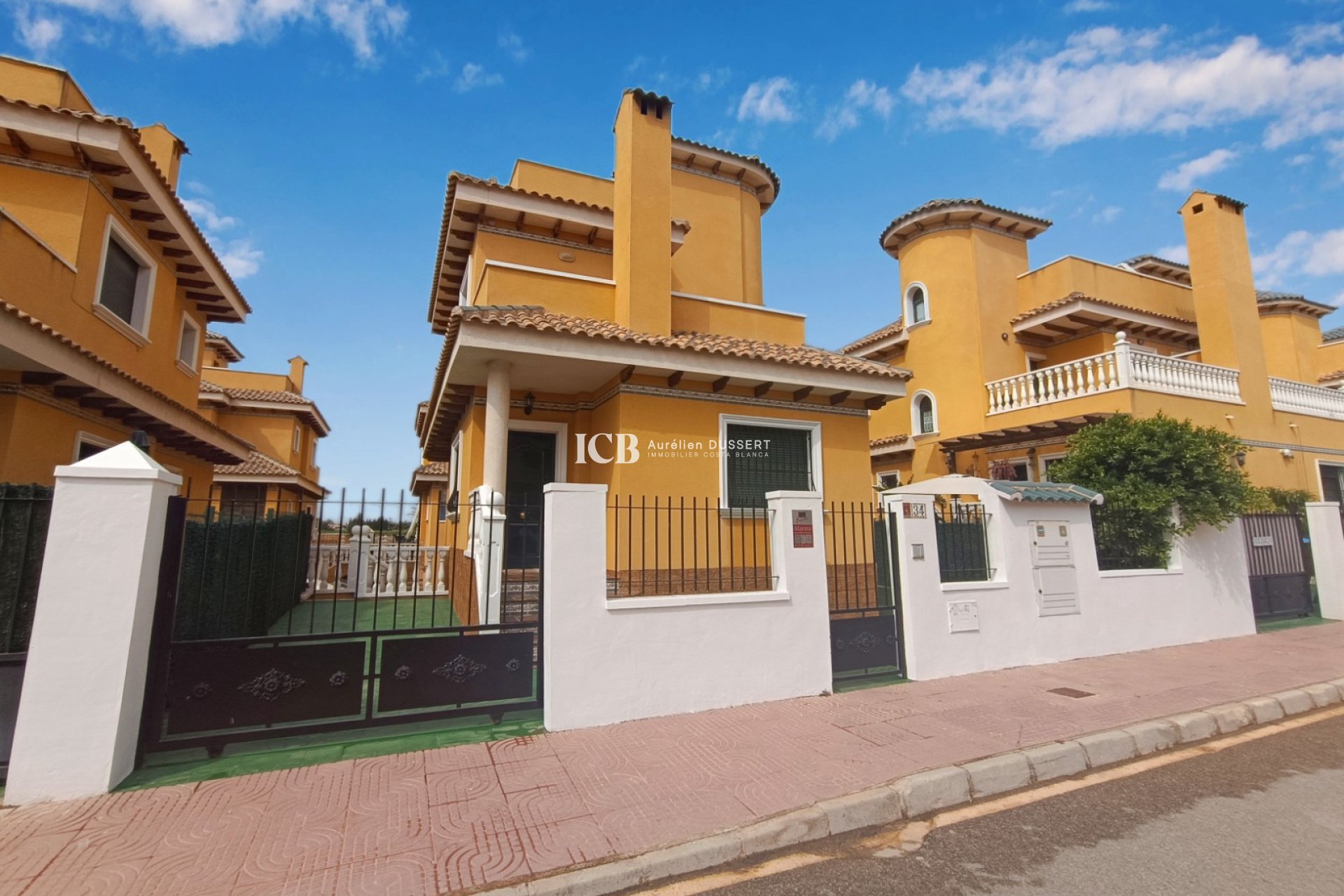 Resale - Villa -
Ciudad Quesada - Doña pepa