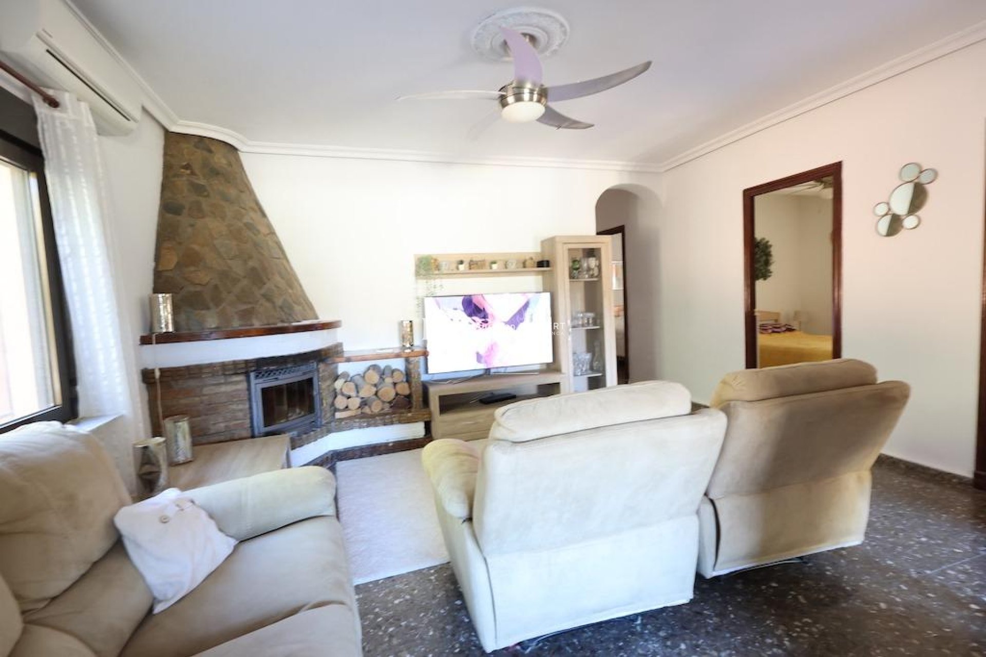 Resale - Villa -
Crevillent - Crevillente