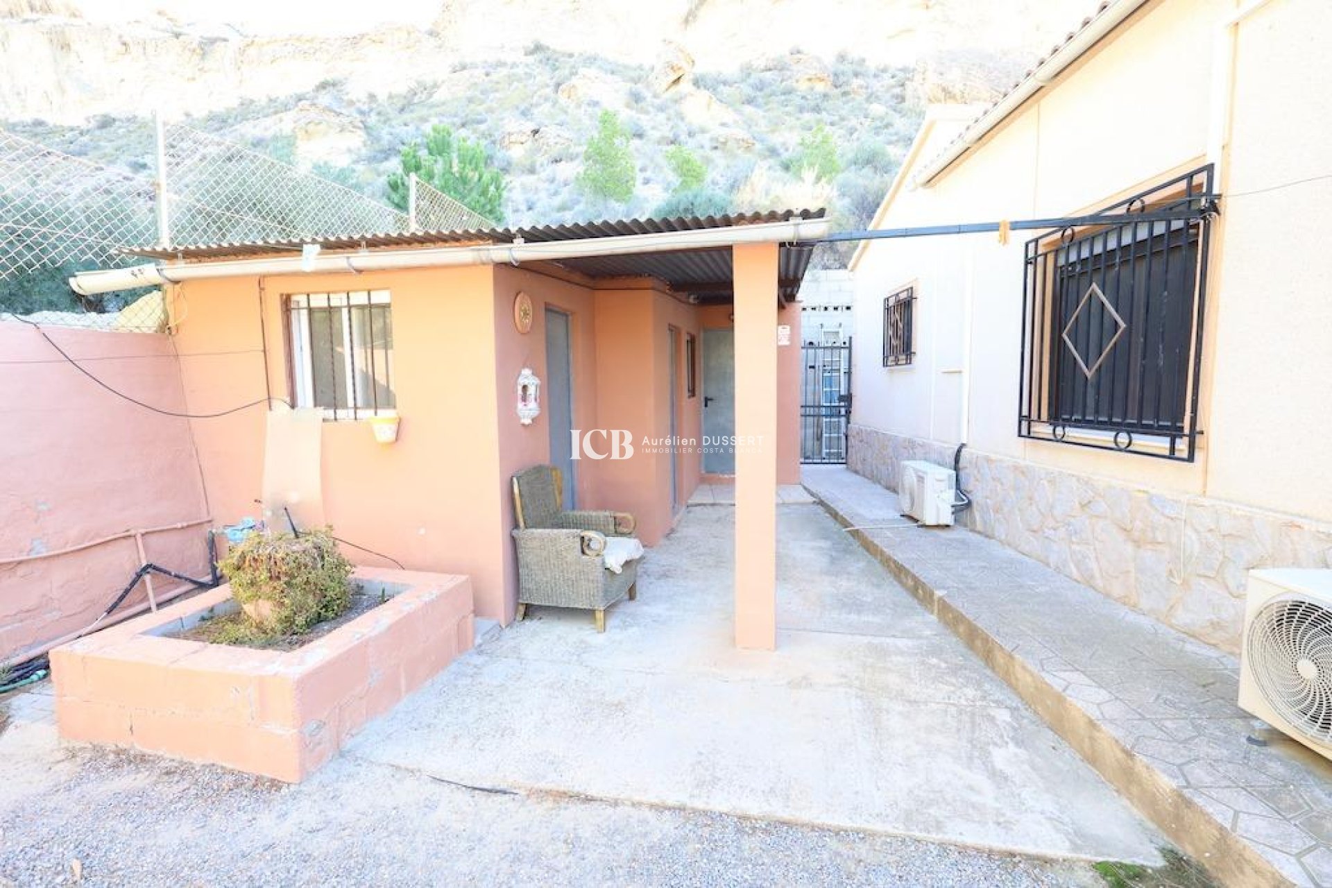 Resale - Villa -
Crevillent - Crevillente