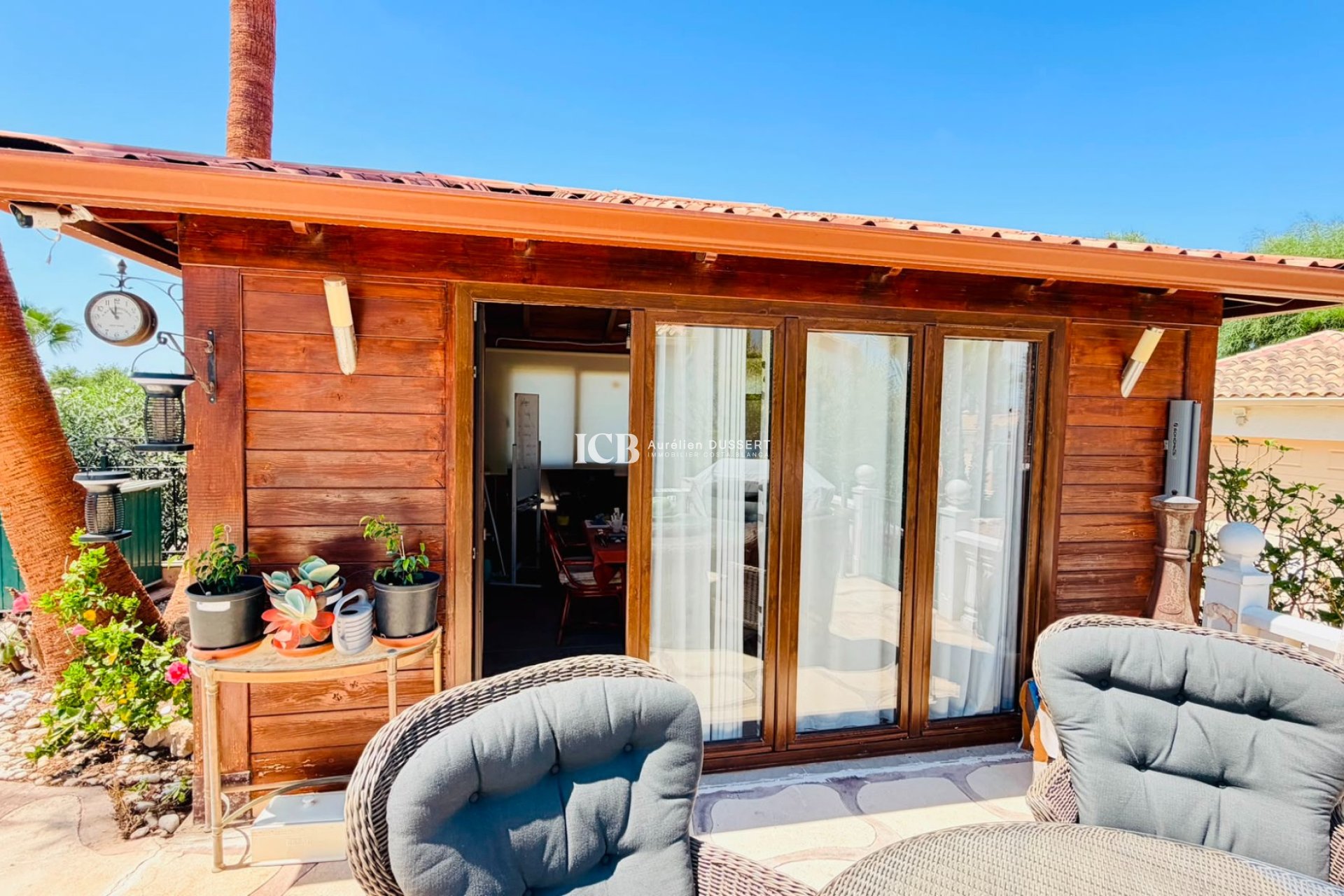 Resale - Villa -
Daya Vieja