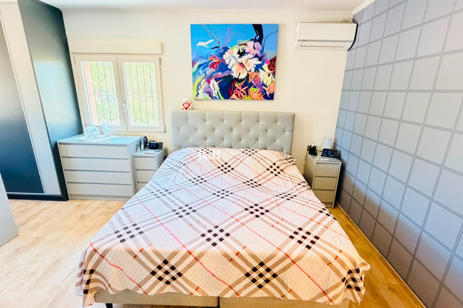 Resale - Villa -
Daya Vieja