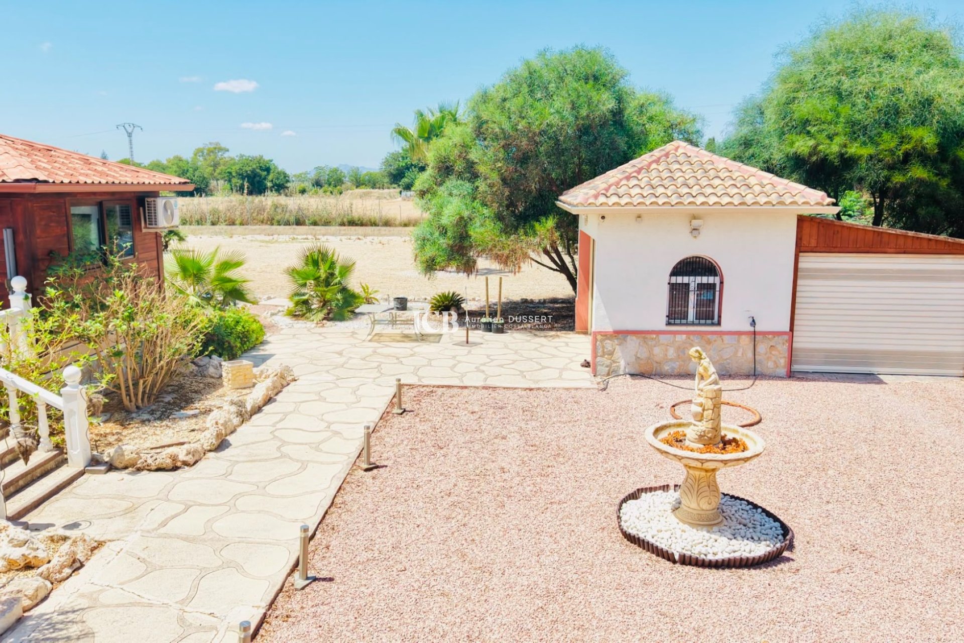 Resale - Villa -
Daya Vieja