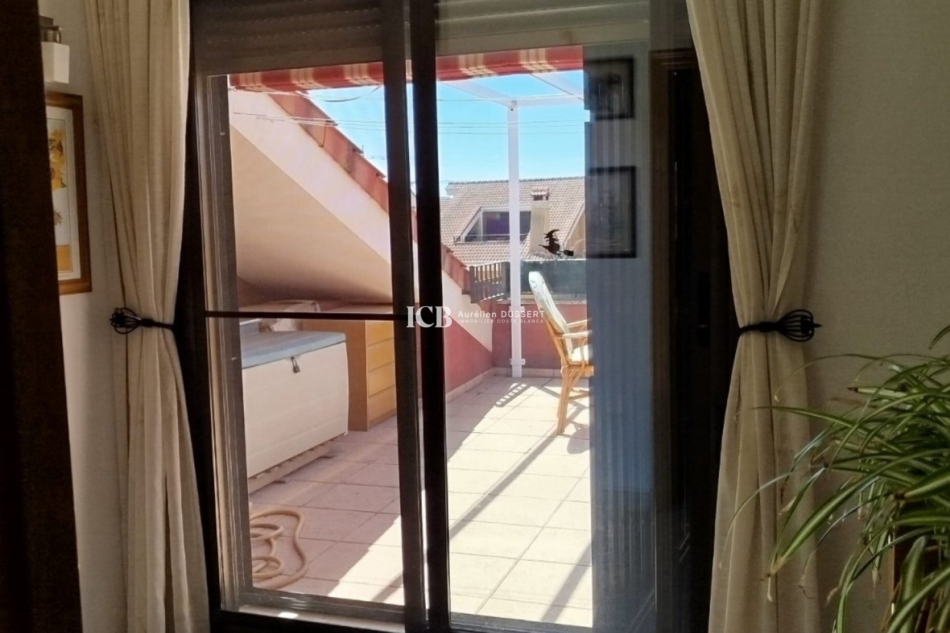 Resale - Villa -
Guardamar del Segura - El Raso