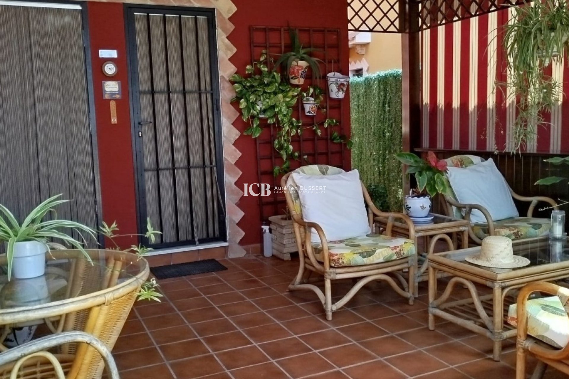 Resale - Villa -
Guardamar del Segura - El Raso