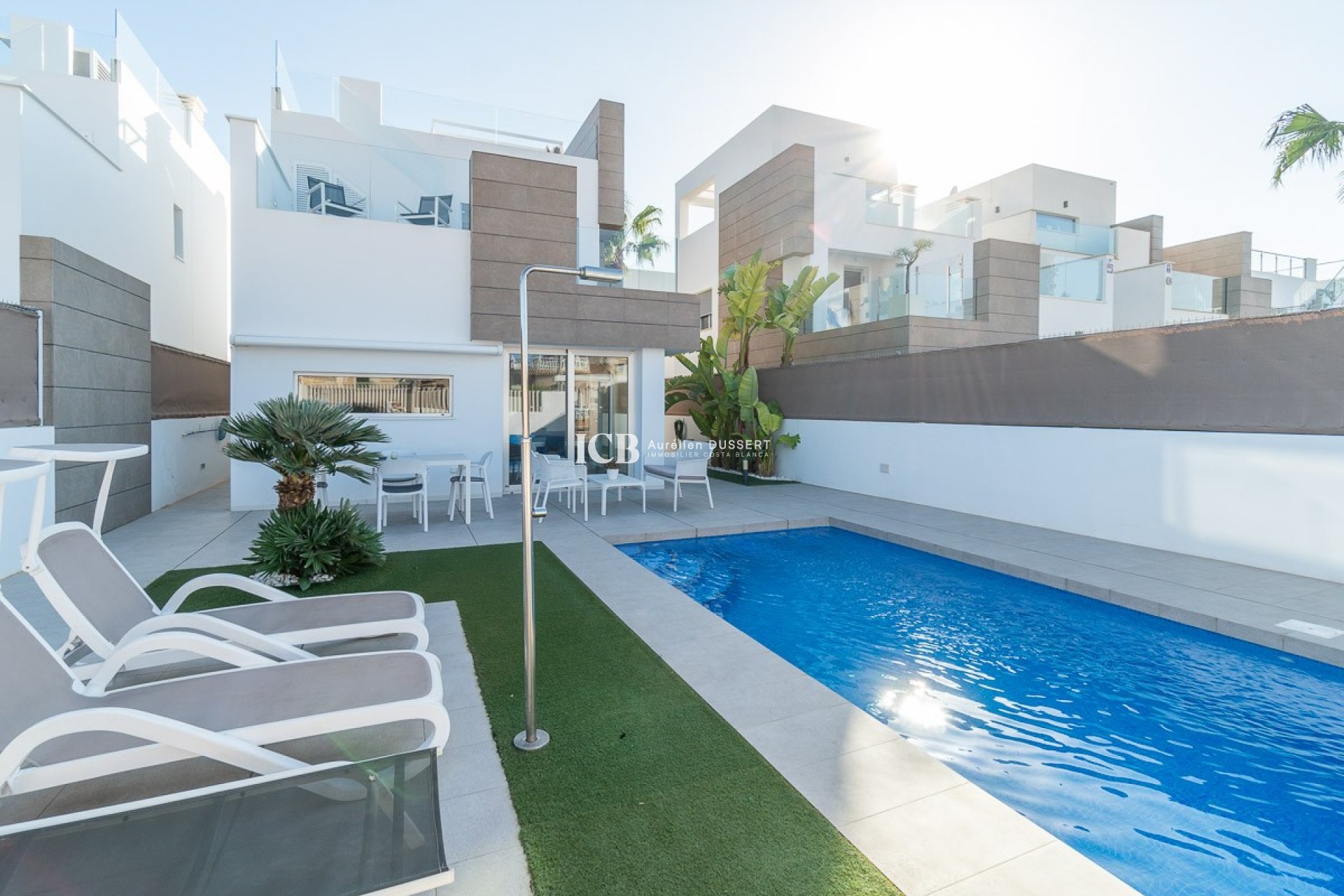 Resale - Villa -
Guardamar del Segura - El Raso