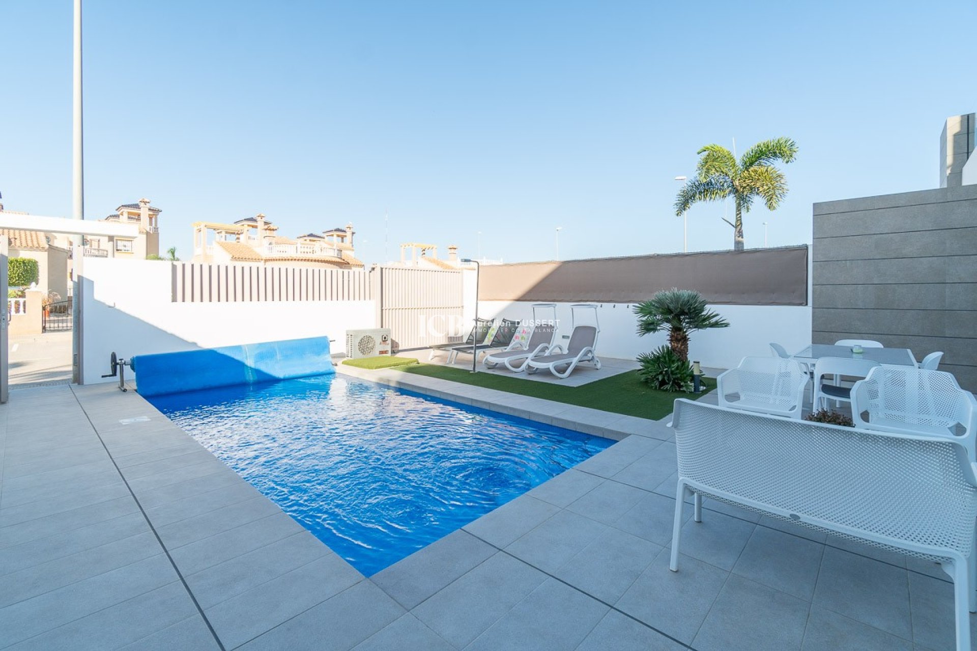 Resale - Villa -
Guardamar del Segura - El Raso