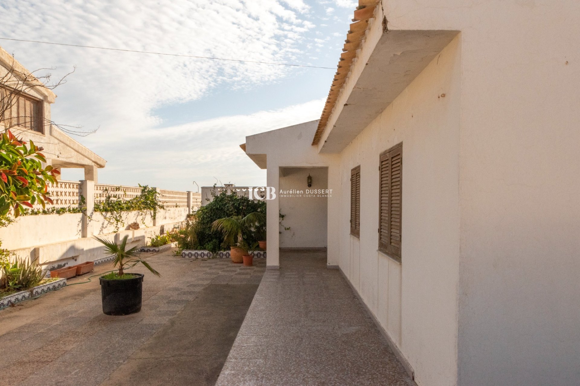 Resale - Villa -
Guardamar del Segura - Guardamar Playa