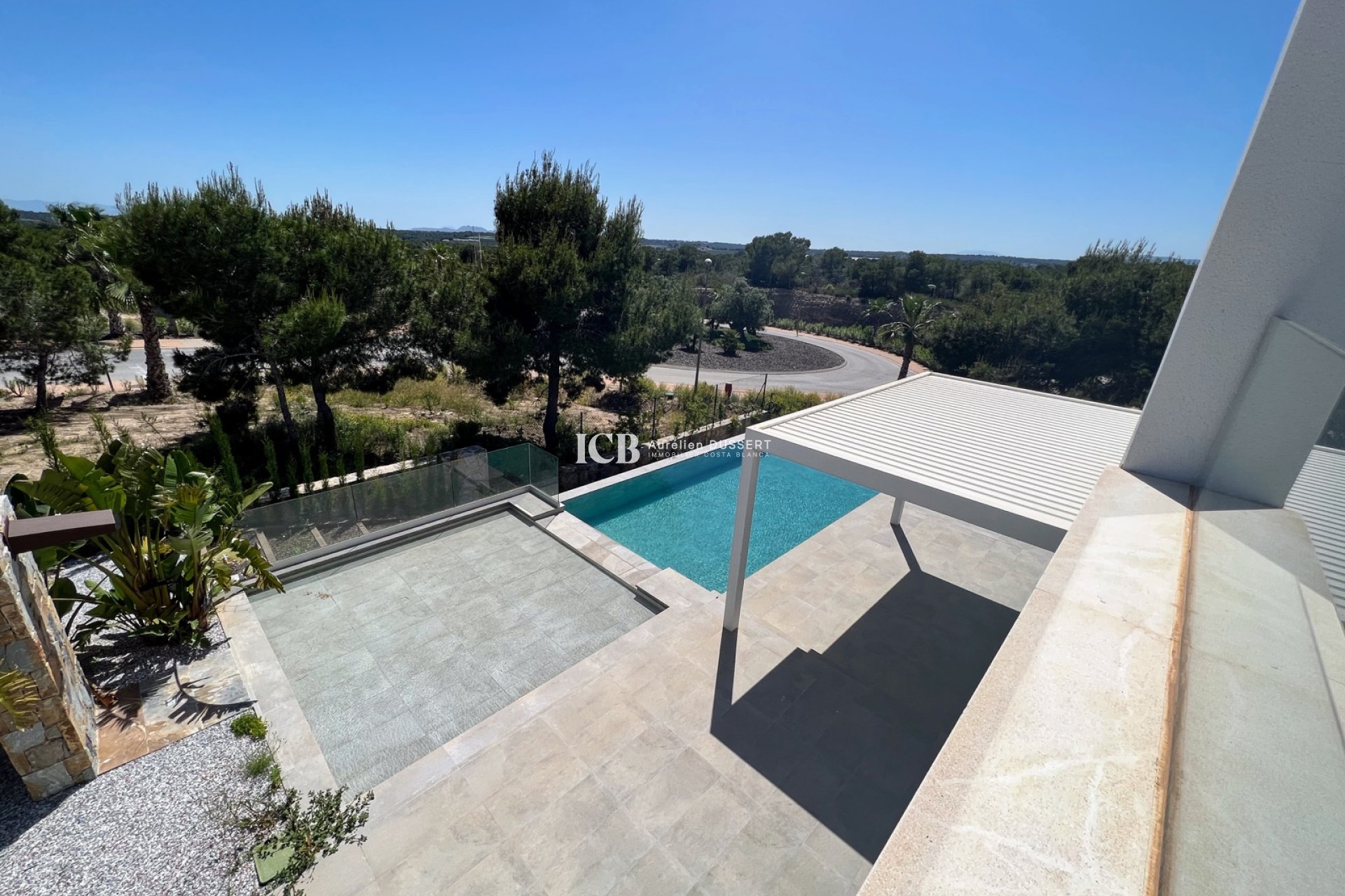 Resale - Villa -
Las Colinas Golf - Las Colinas