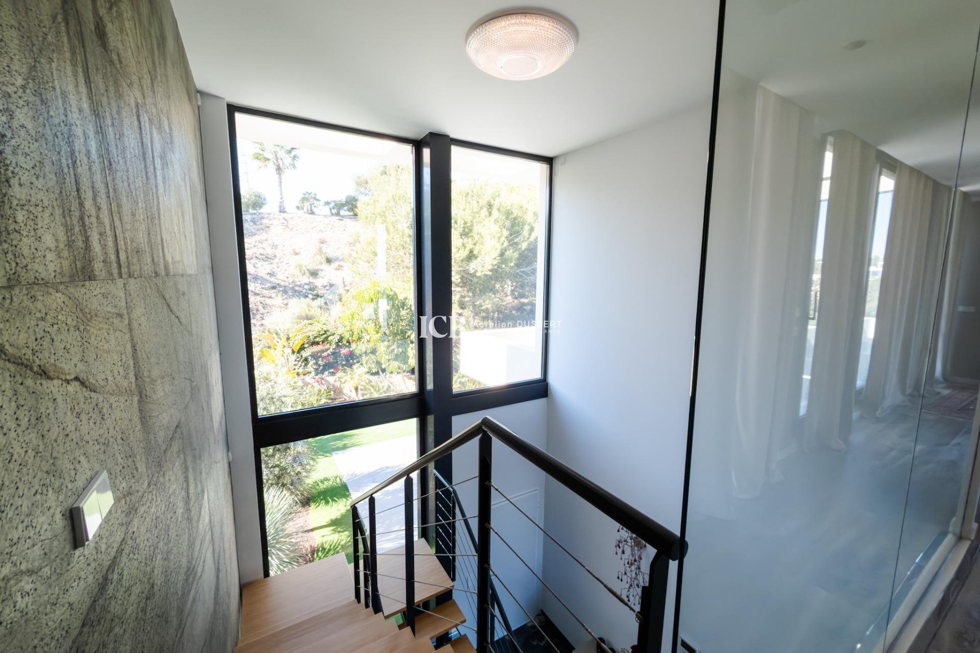 Resale - Villa -
Las Colinas Golf