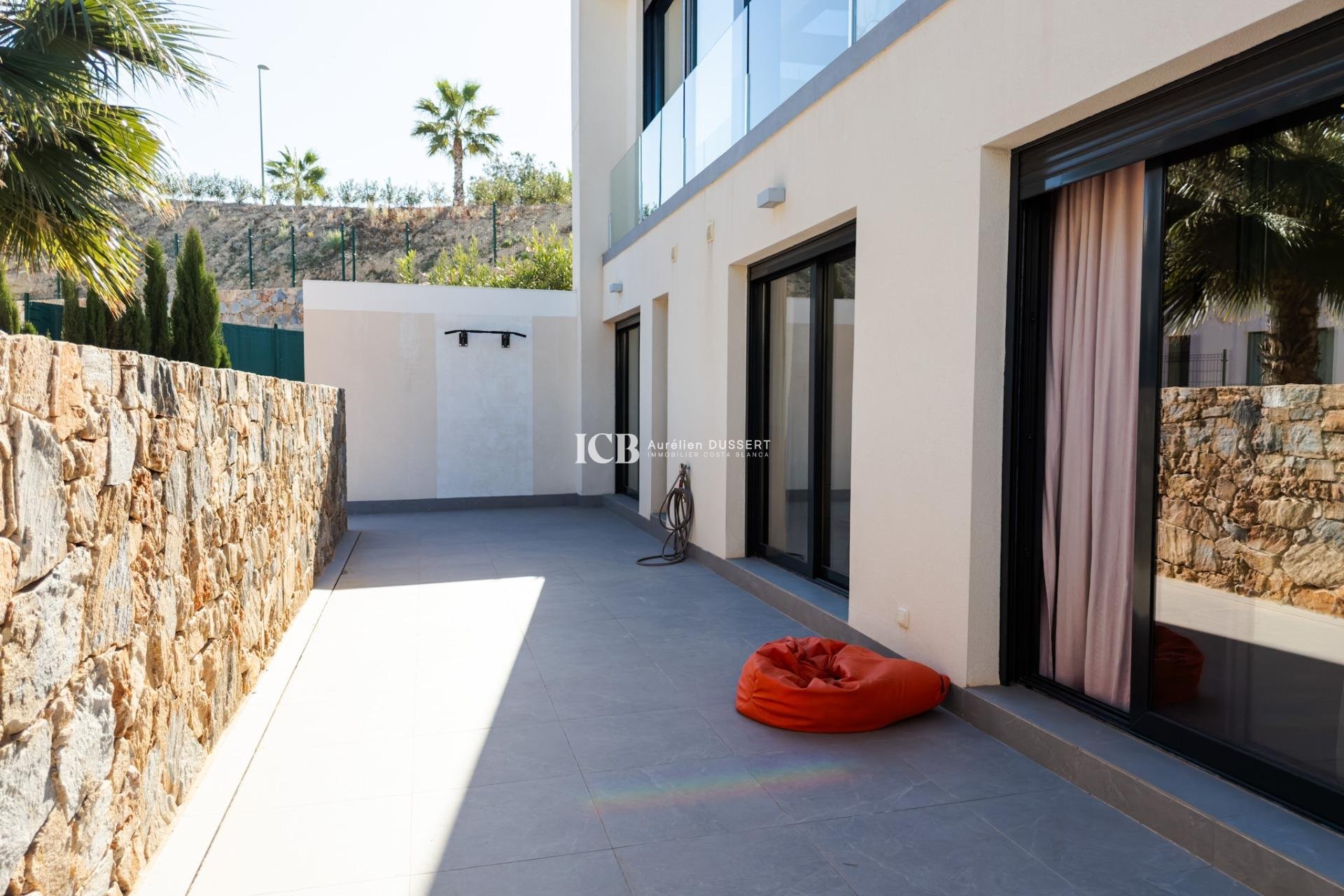Resale - Villa -
Las Colinas Golf