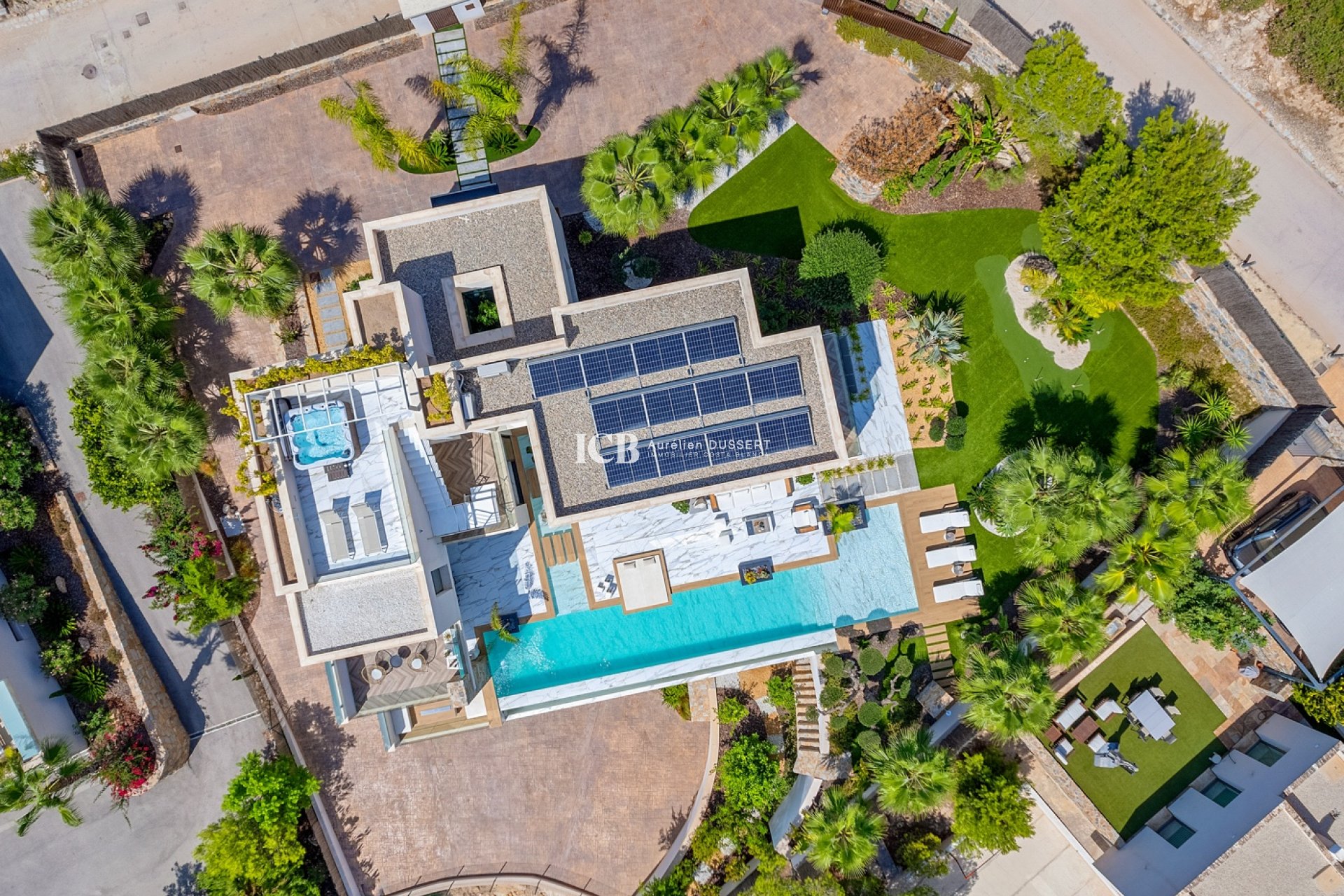 Resale - Villa -
Las Colinas Golf