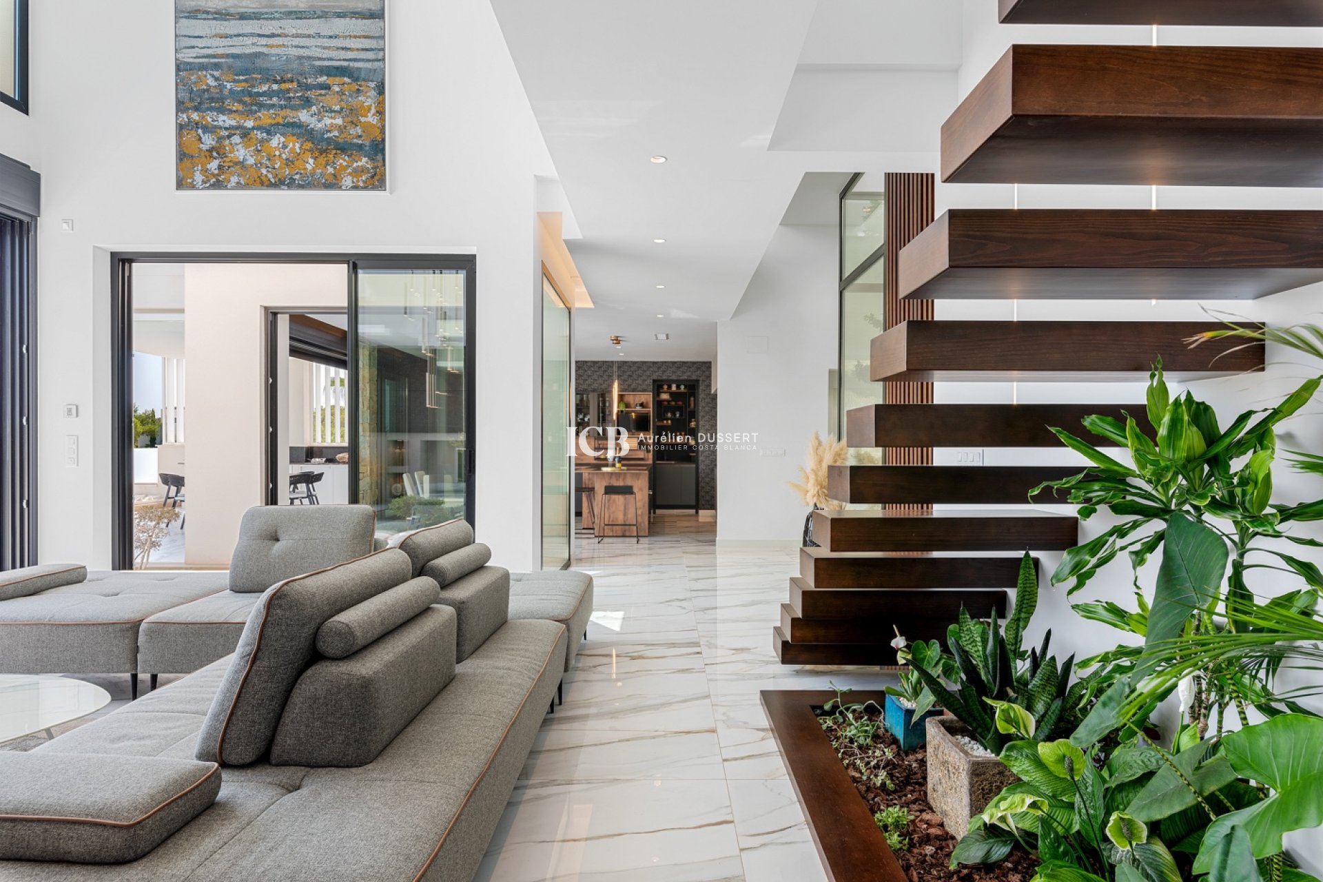 Resale - Villa -
Las Colinas Golf