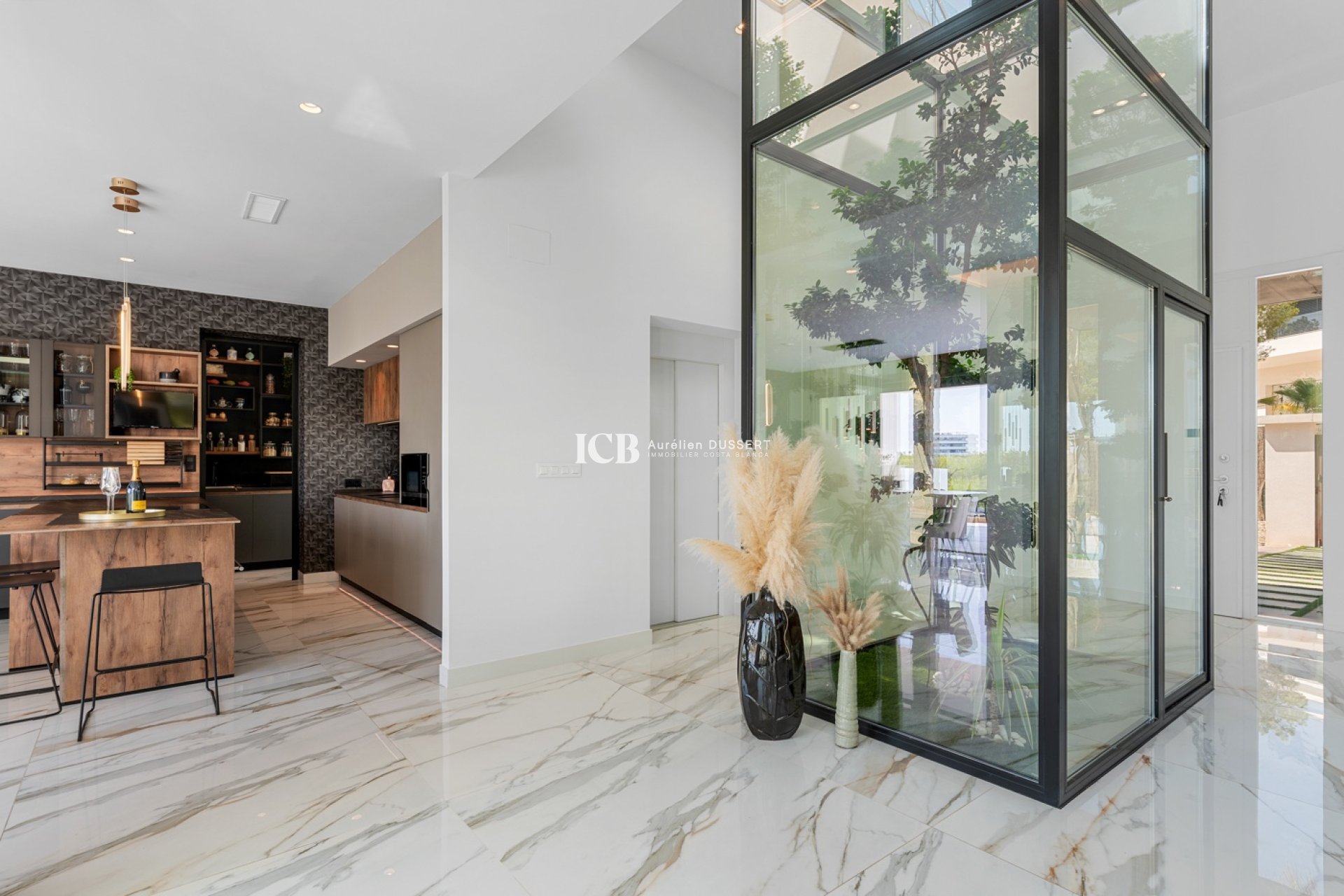 Resale - Villa -
Las Colinas Golf