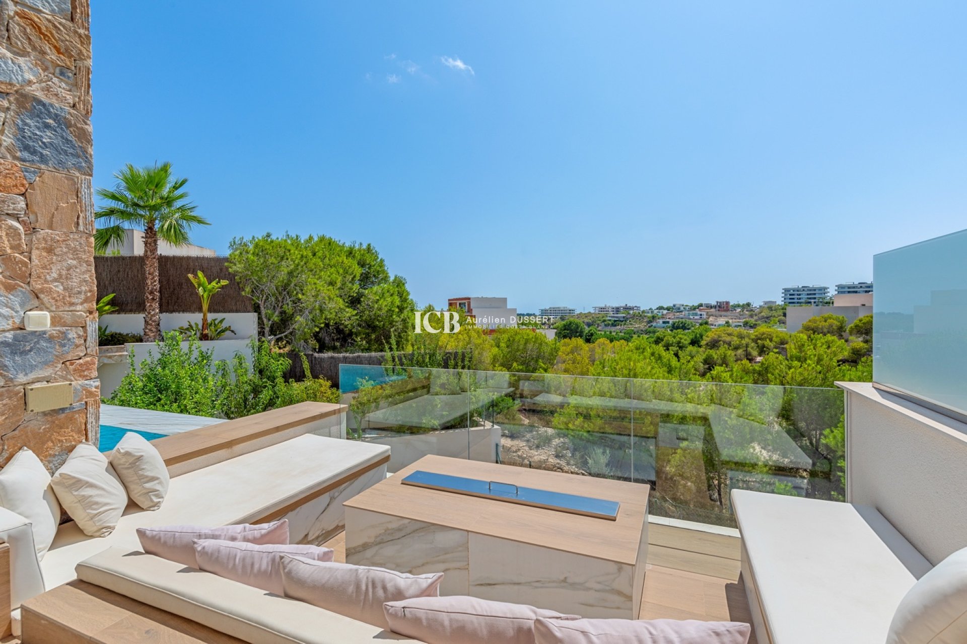 Resale - Villa -
Las Colinas Golf