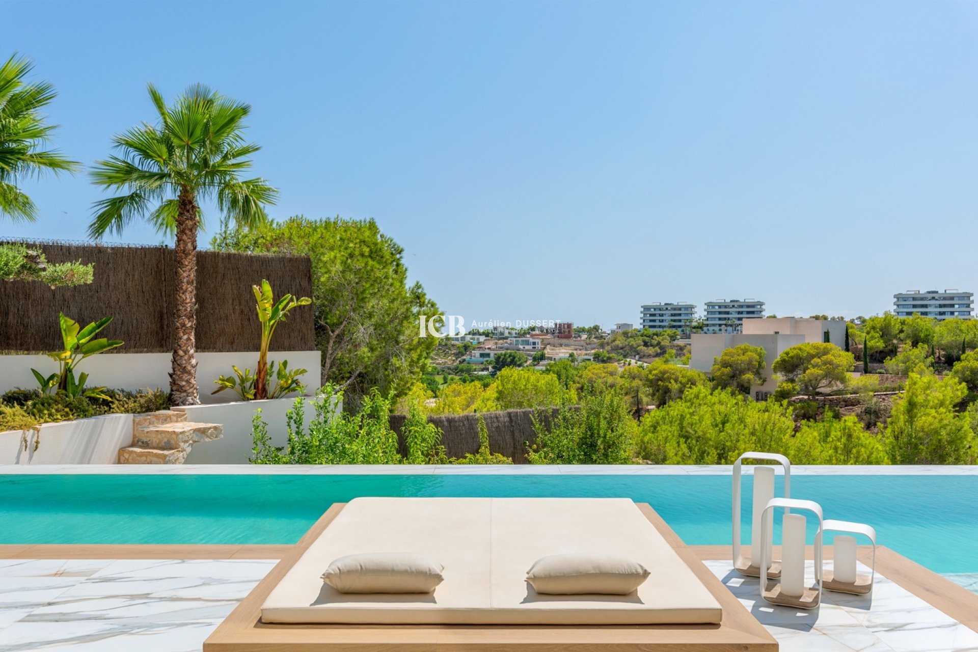 Resale - Villa -
Las Colinas Golf