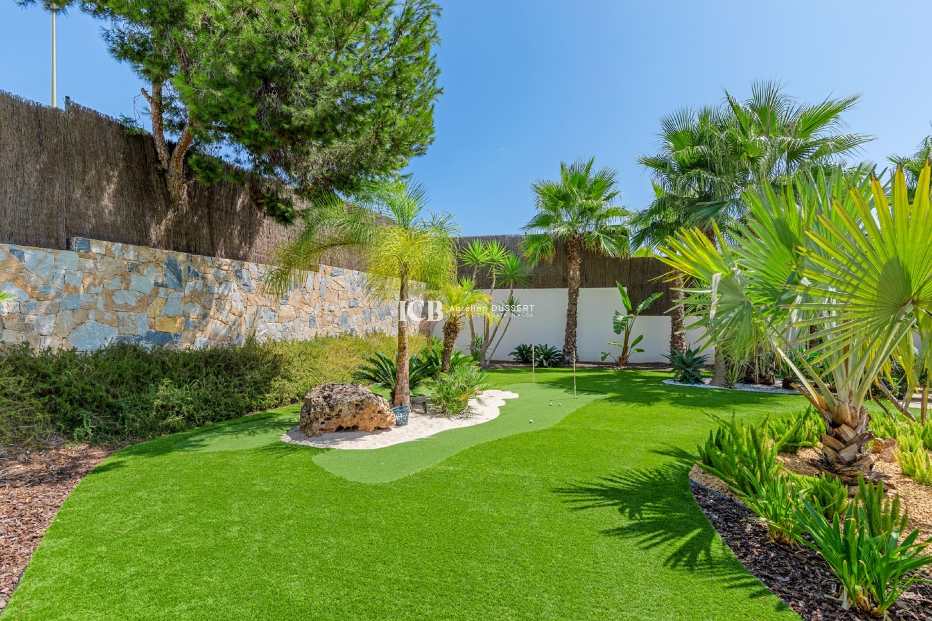 Resale - Villa -
Las Colinas Golf