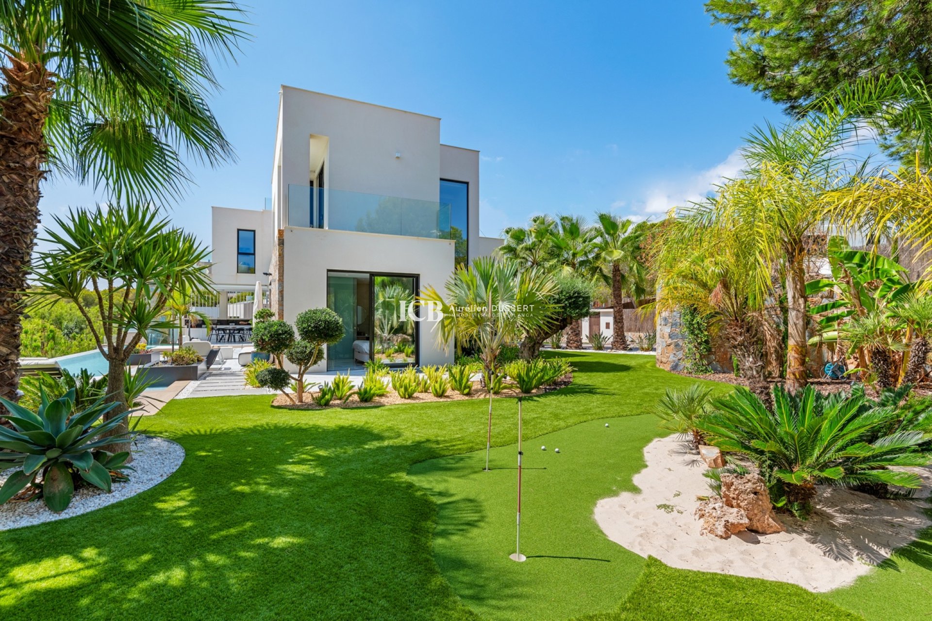 Resale - Villa -
Las Colinas Golf