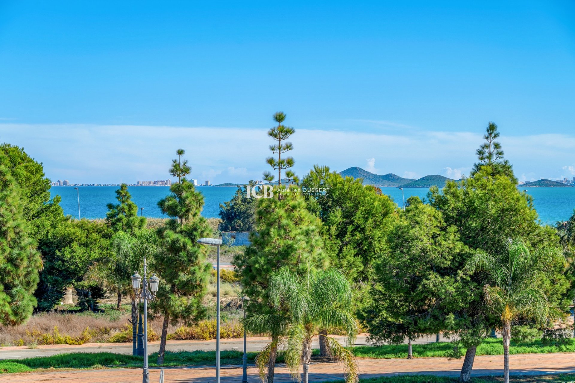 Resale - Villa -
Los Alcázares - Town