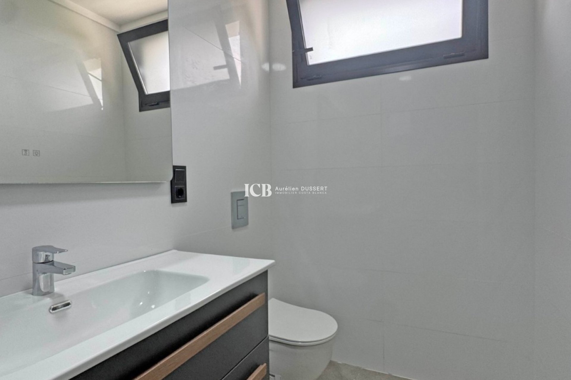 Resale - Villa -
Los Balcones - Torrevieja