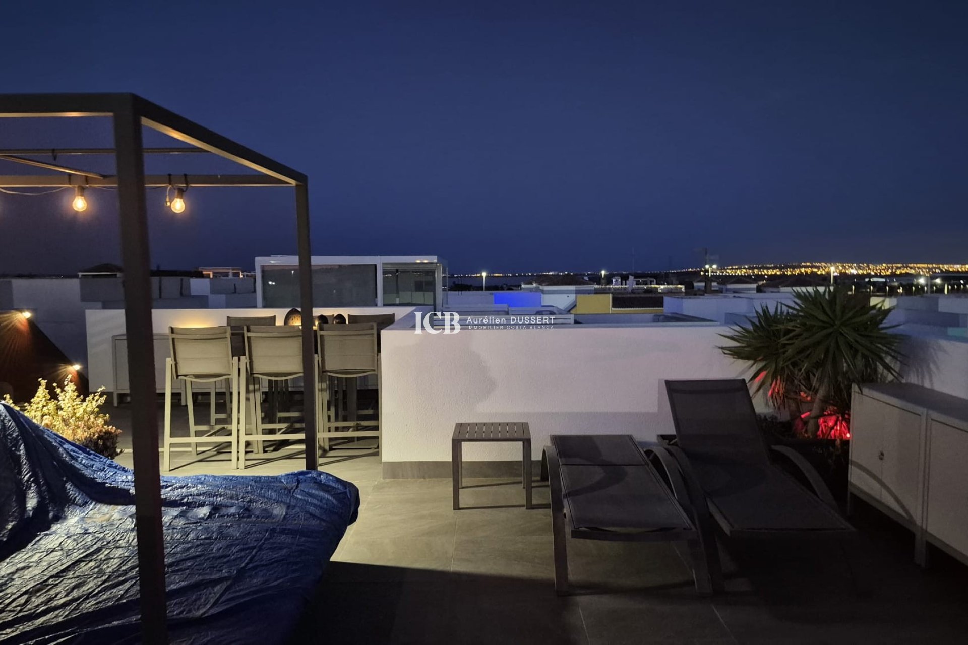 Resale - Villa -
Los Montesinos - La Herrada