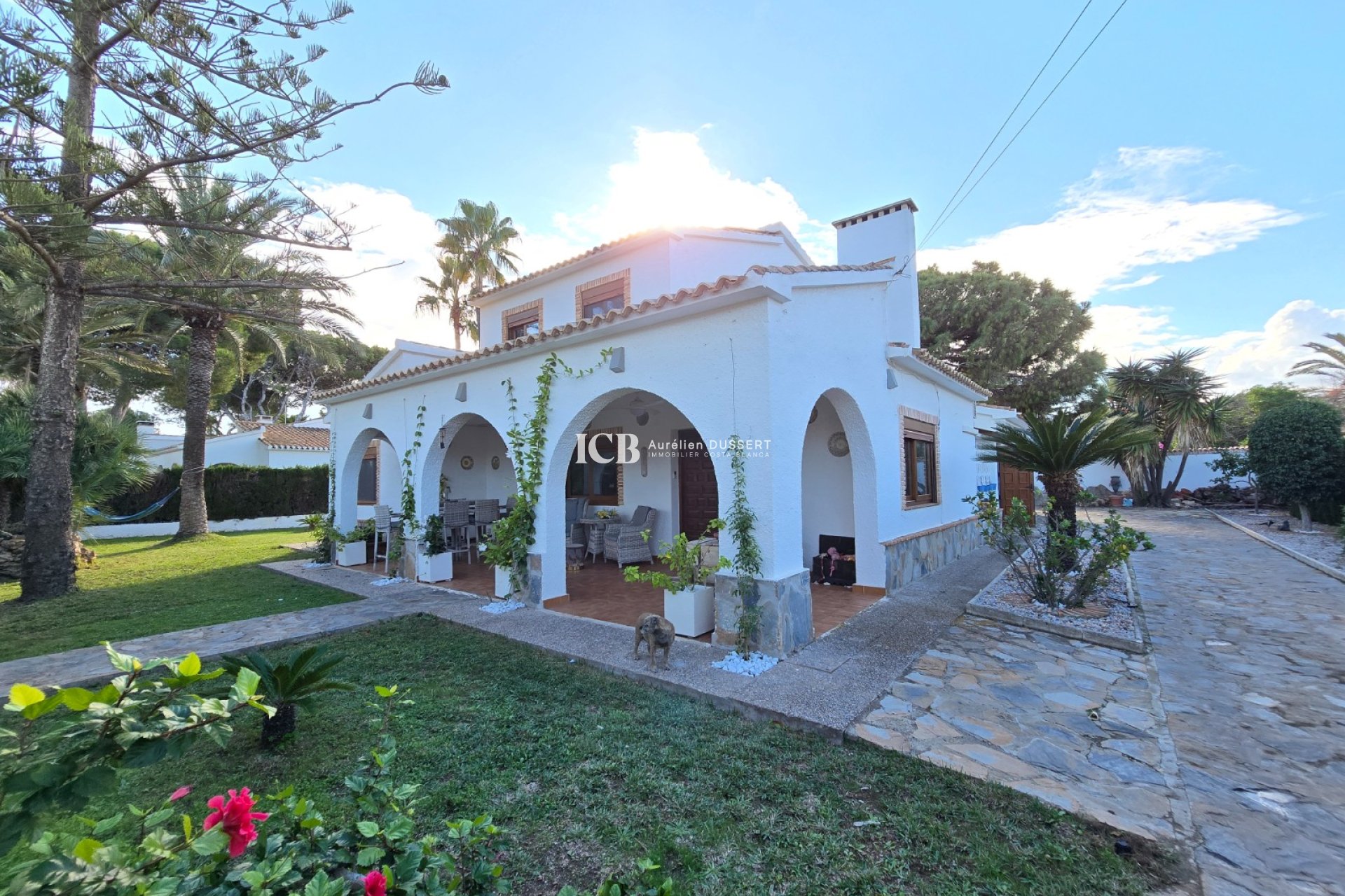 Resale - Villa * -
Orihuela Costa - Cabo Roig *
