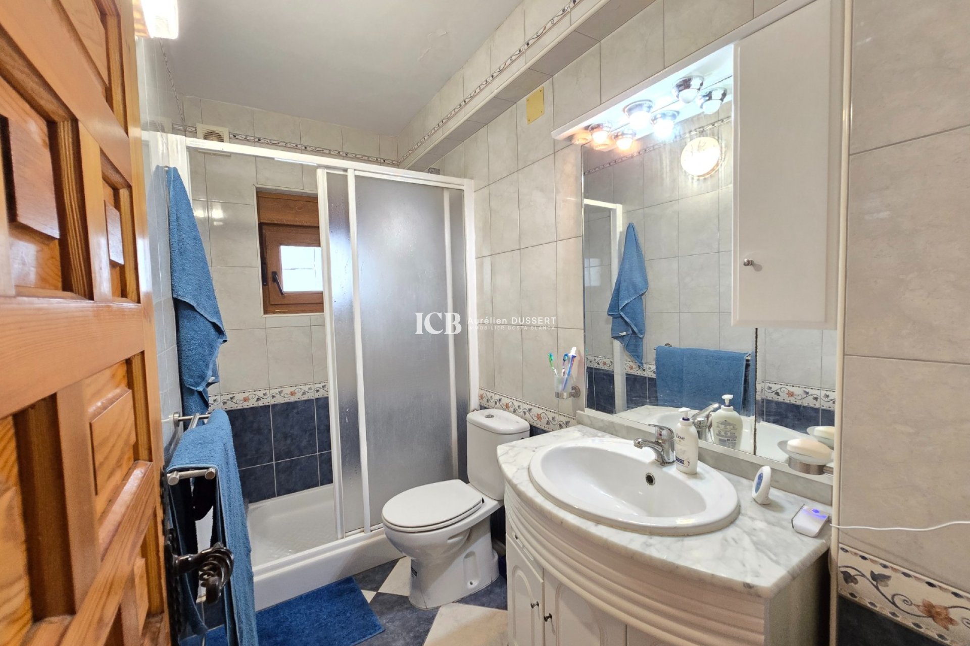 Resale - Villa * -
Orihuela Costa - Cabo Roig *