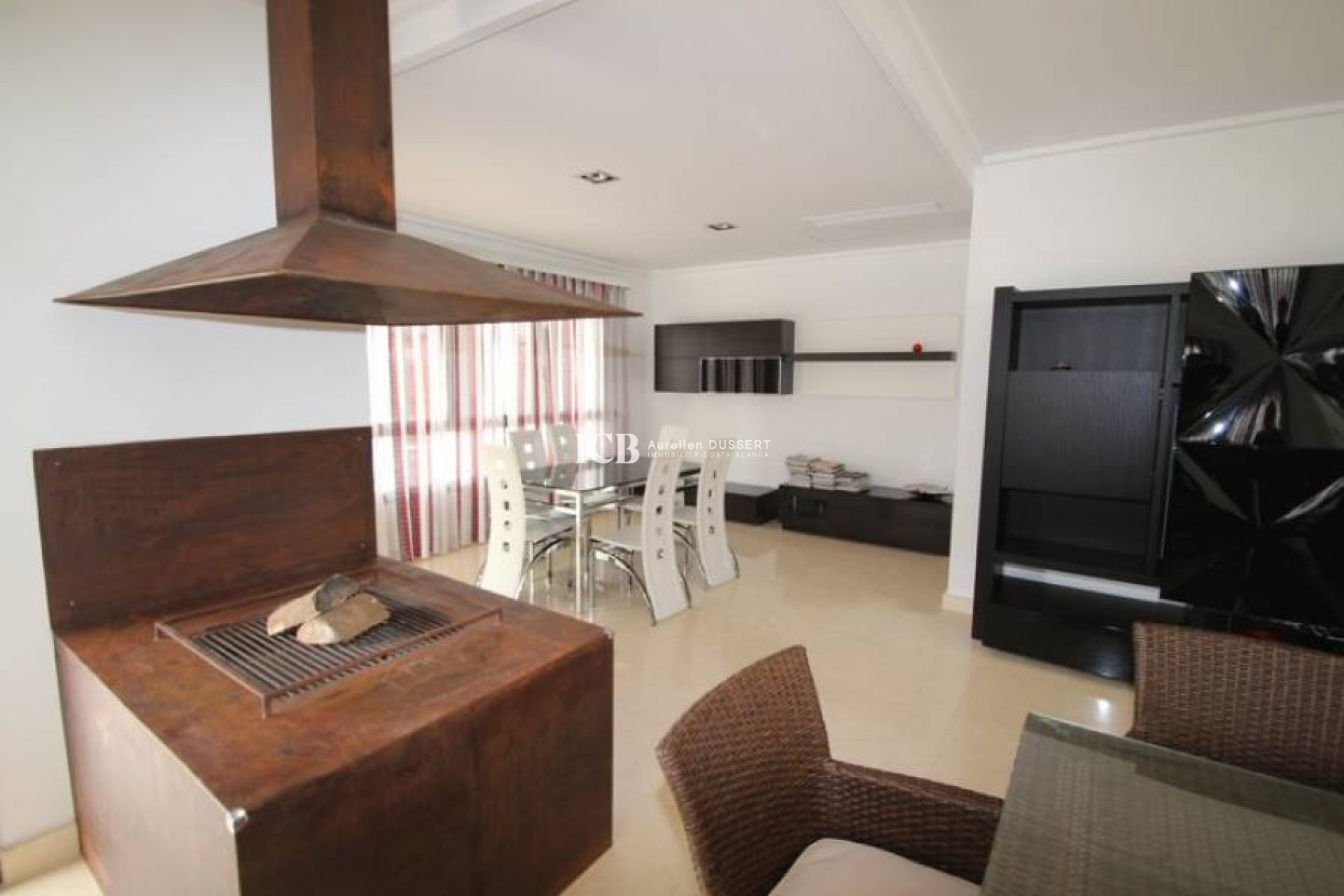 Resale - Villa -
Orihuela Costa - Cabo Roig